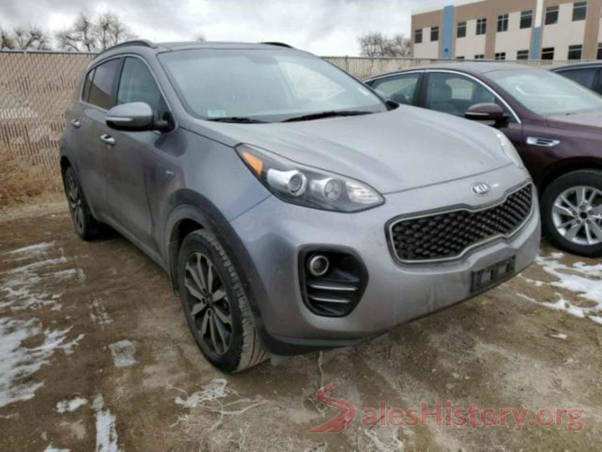 KNDPNCAC4J7371553 2018 KIA SPORTAGE