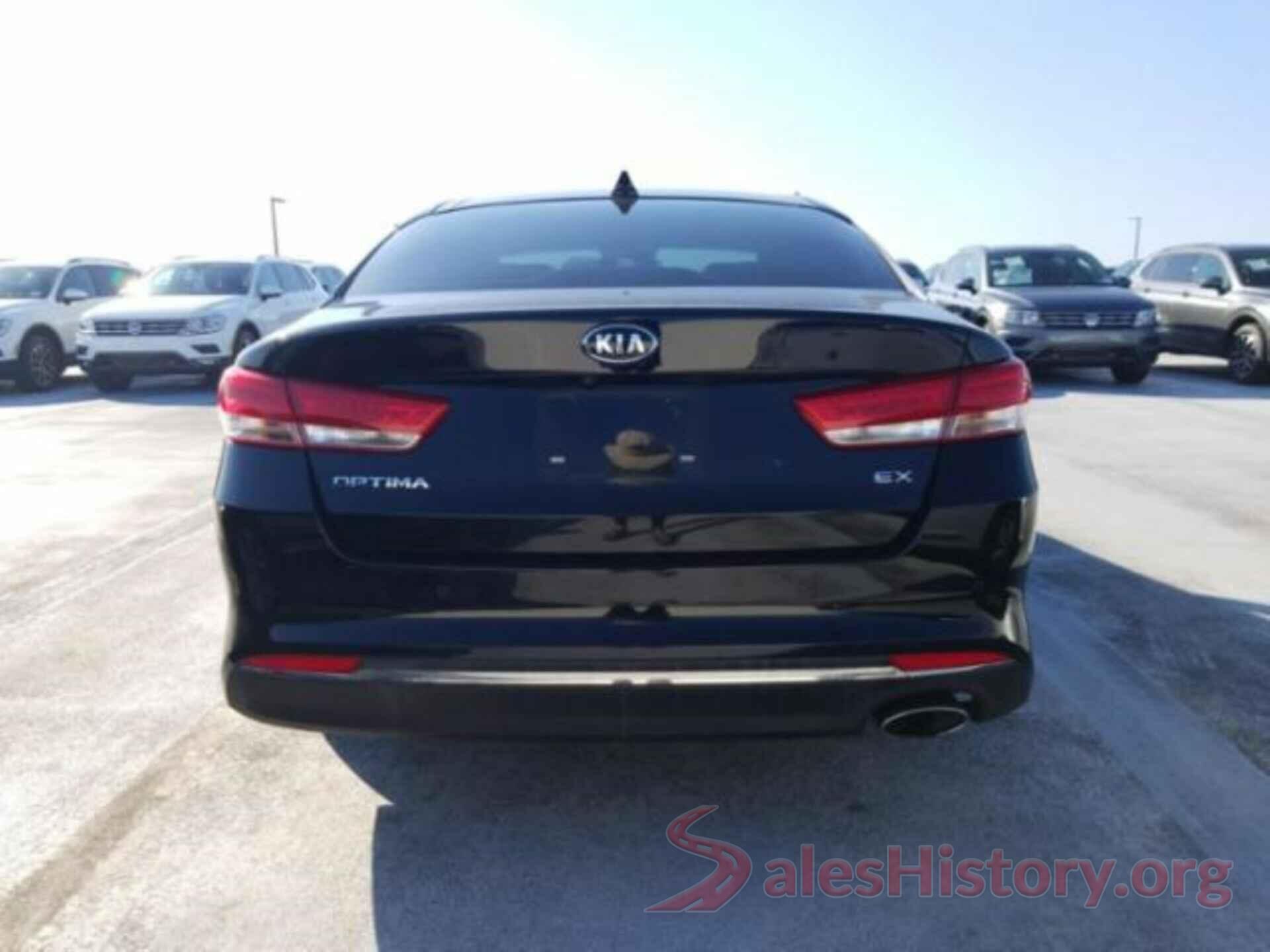 5XXGU4L32JG208817 2018 KIA OPTIMA