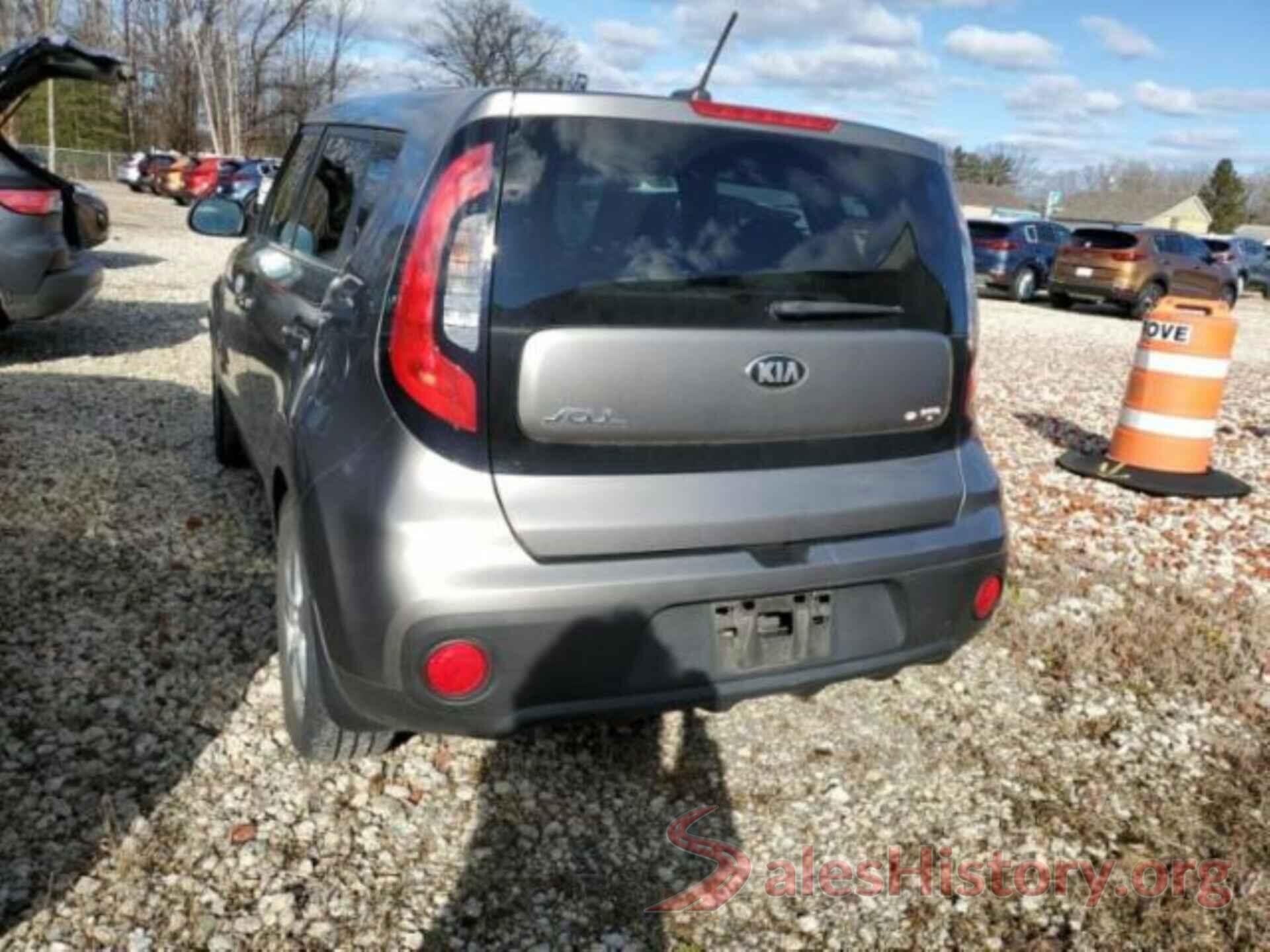 KNDJN2A20J7546260 2018 KIA SOUL