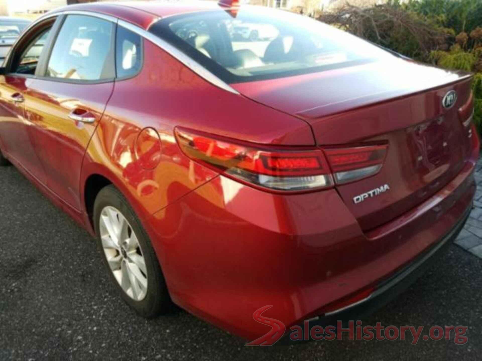 5XXGT4L30JG205997 2018 KIA OPTIMA