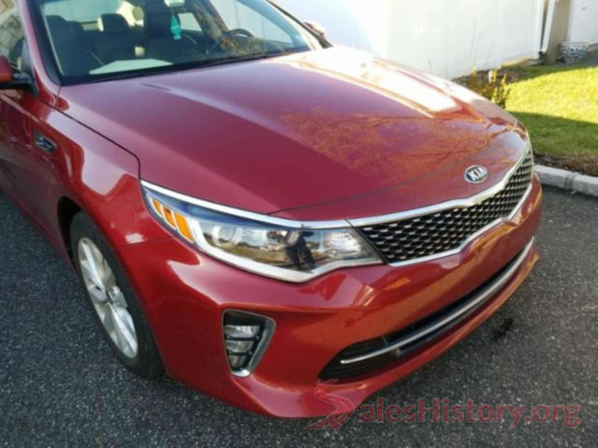 5XXGT4L30JG205997 2018 KIA OPTIMA