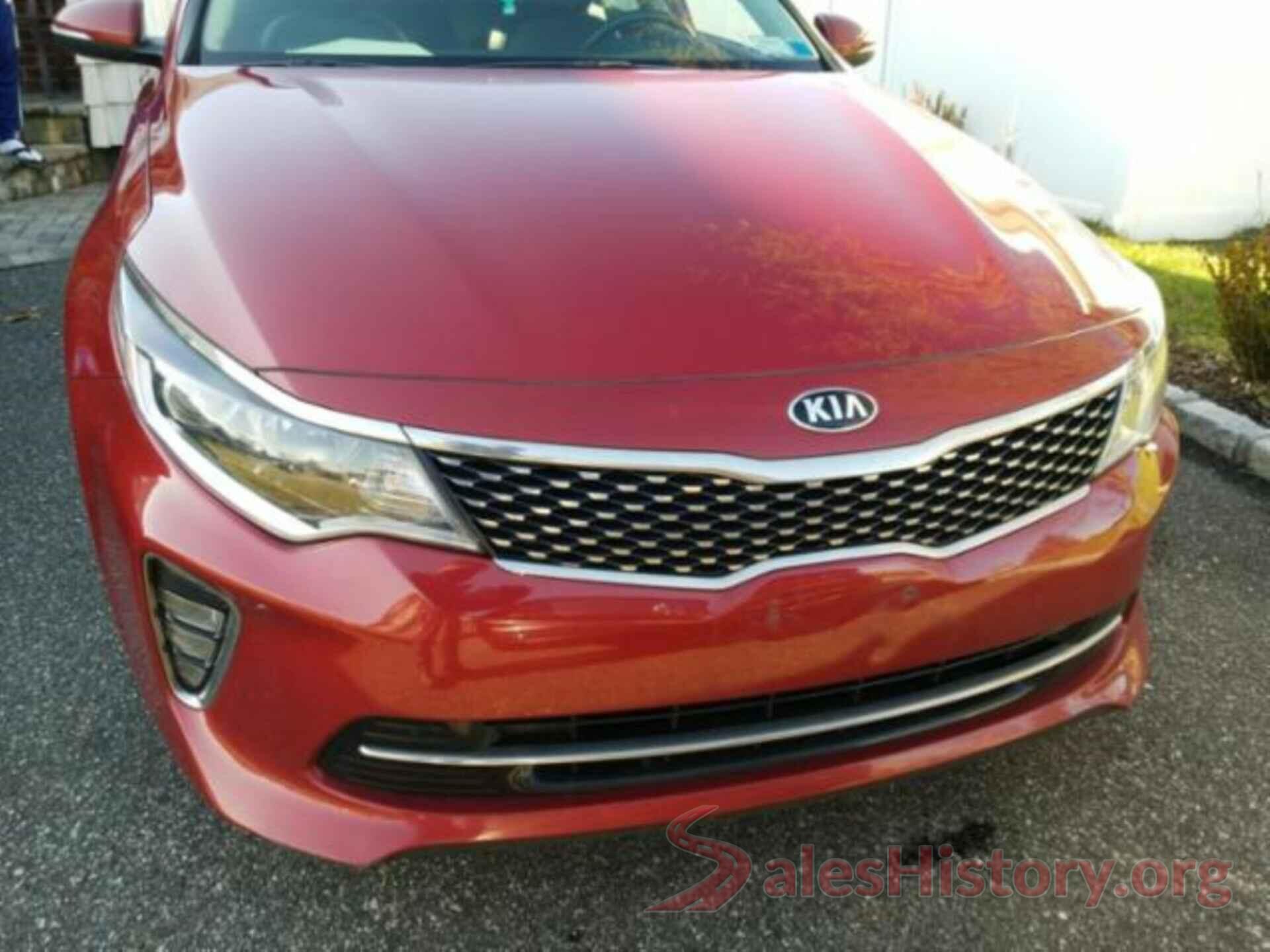 5XXGT4L30JG205997 2018 KIA OPTIMA