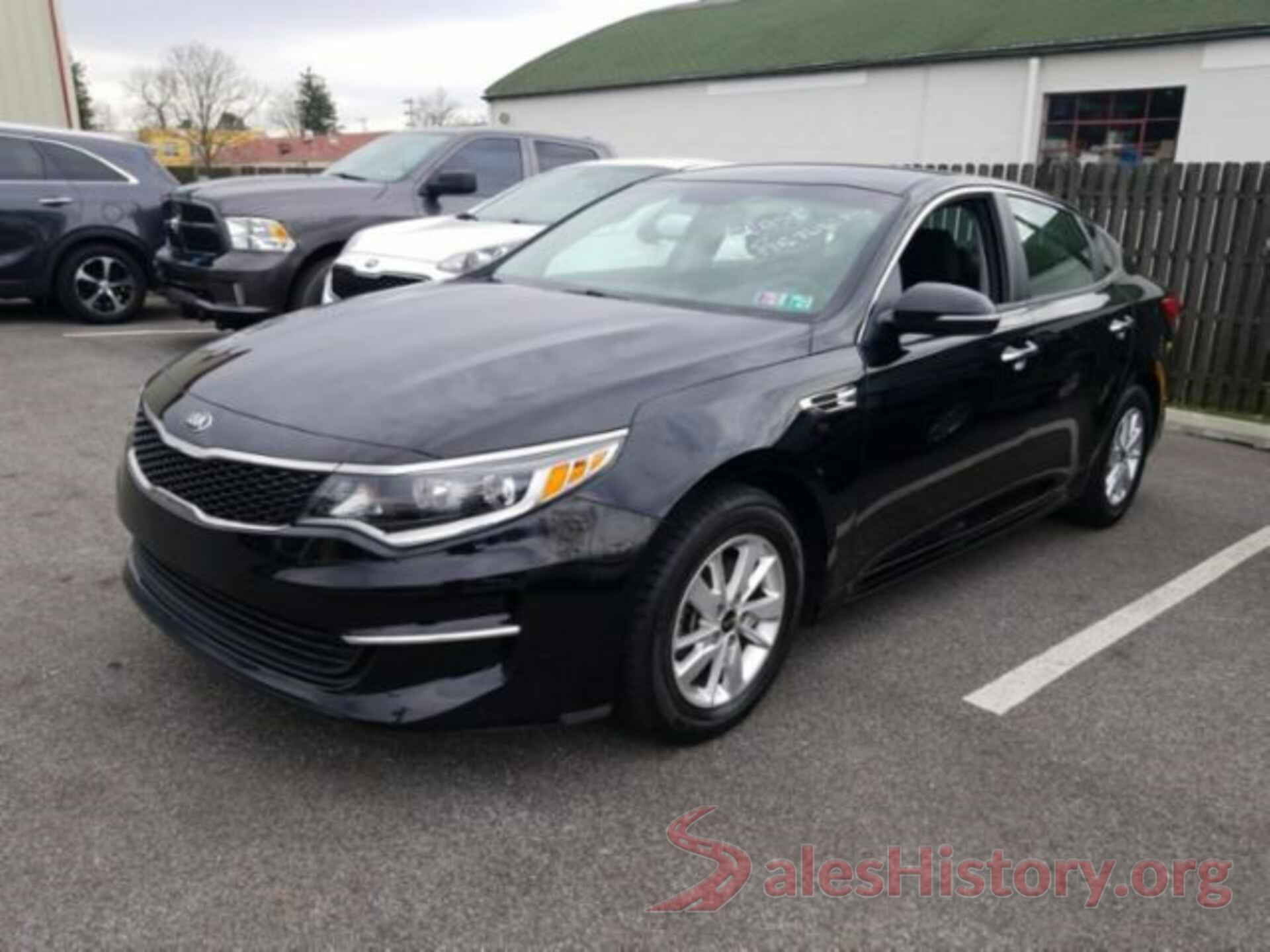 5XXGT4L31JG210383 2018 KIA OPTIMA