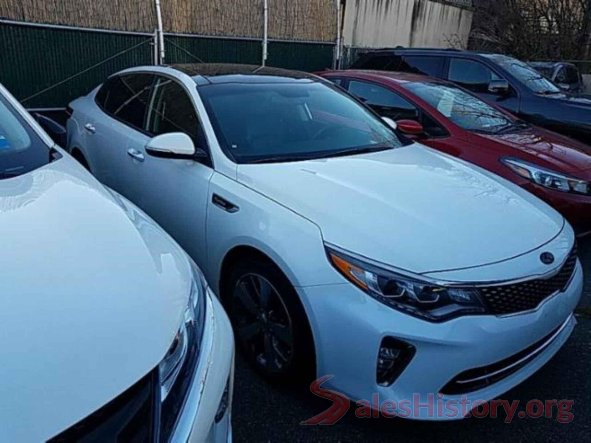 5XXGW4L27JG206157 2018 KIA OPTIMA