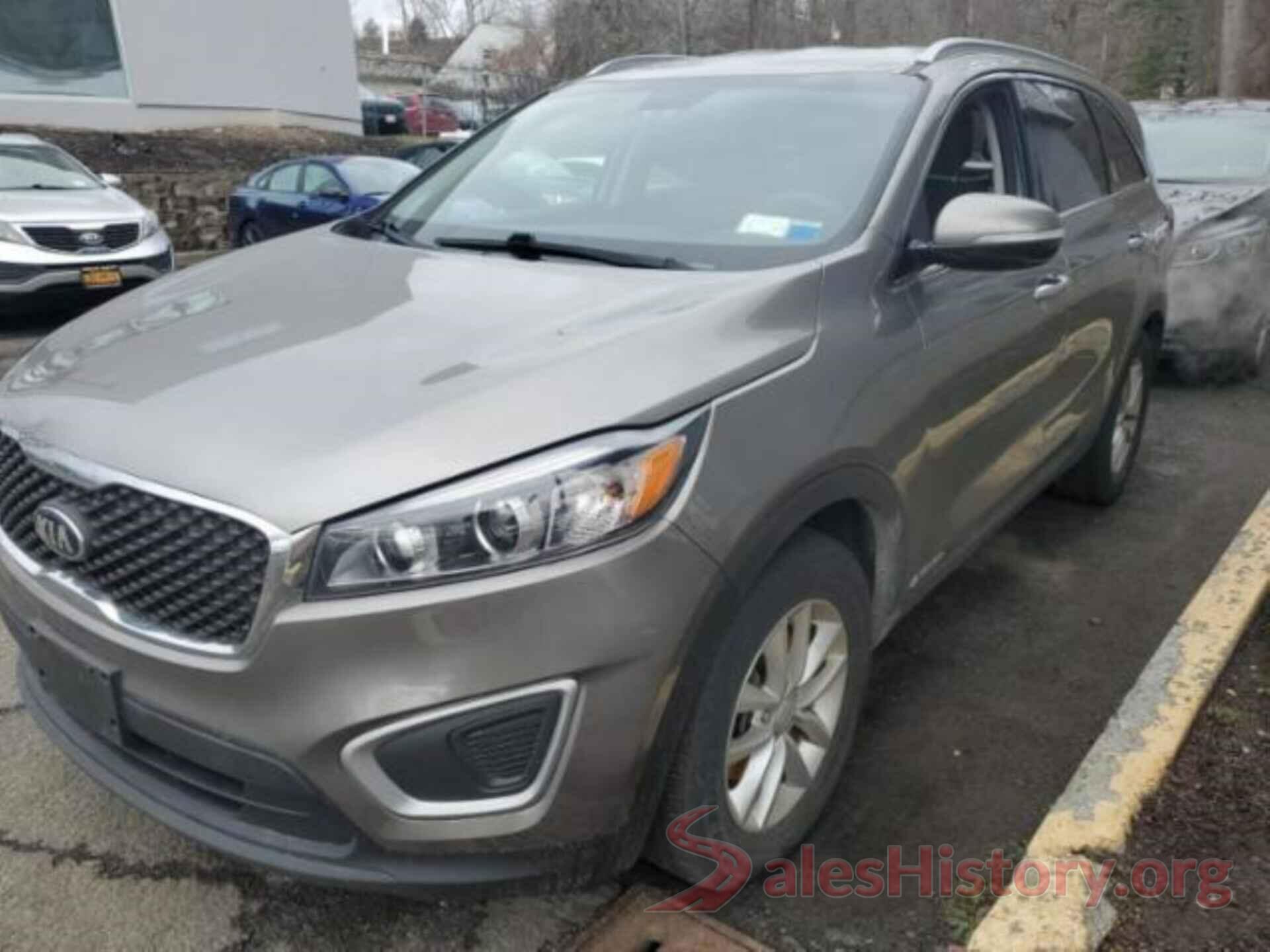 5XYPGDA57HG324564 2017 KIA SORENTO