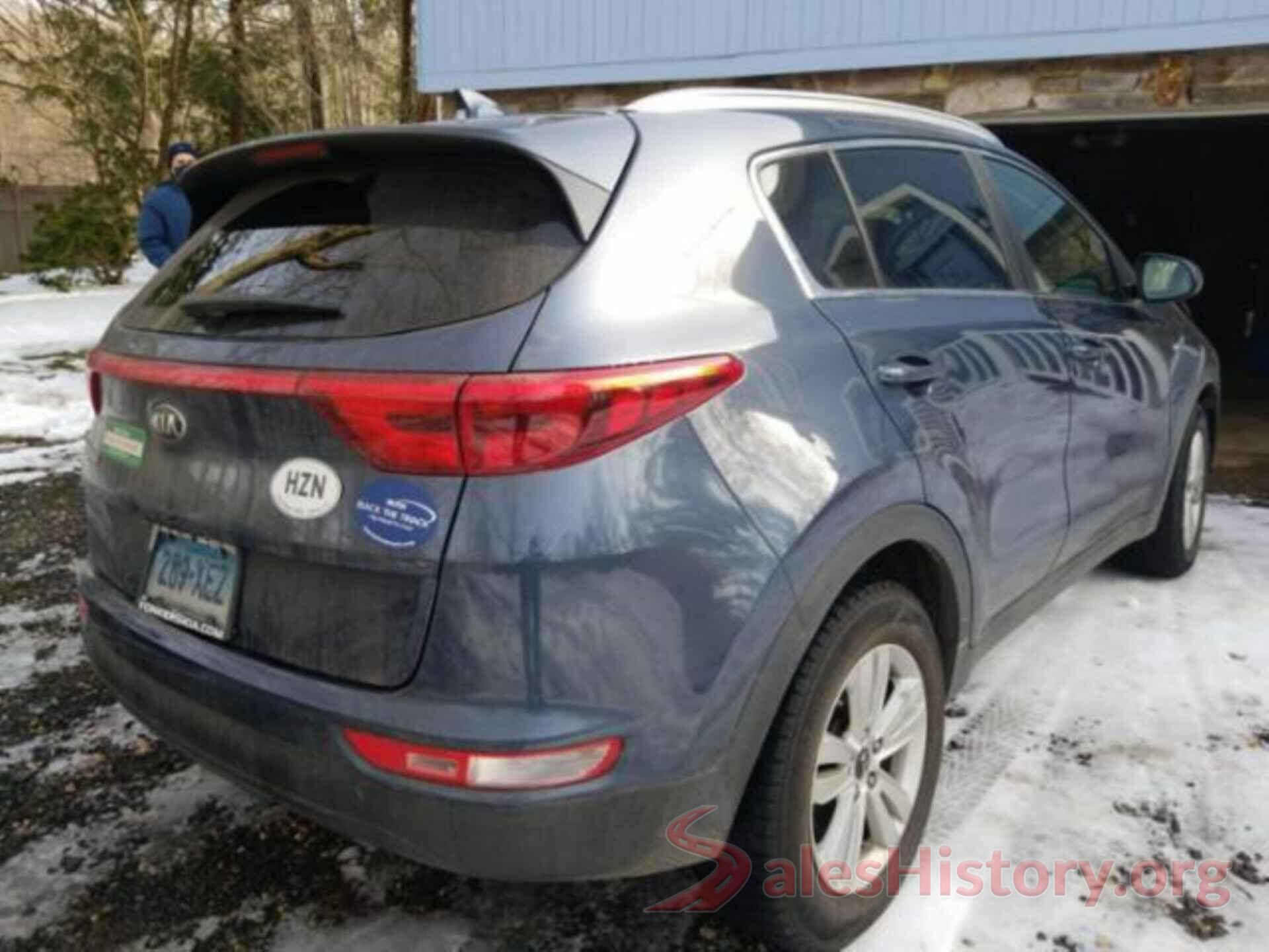 KNDPMCAC5J7417281 2018 KIA SPORTAGE