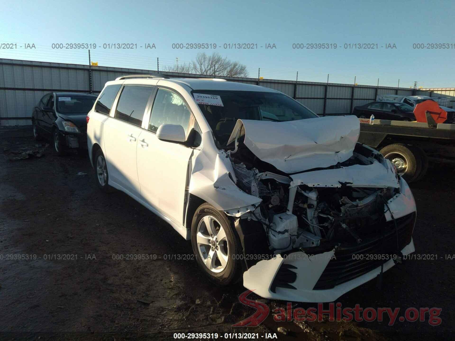 5TDKZ3DC5KS013878 2019 TOYOTA SIENNA