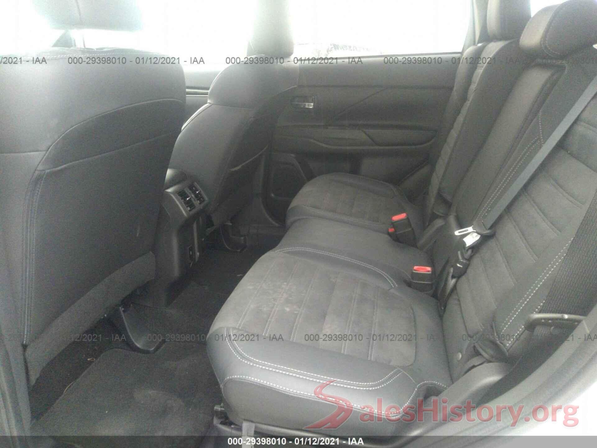 JA4AD3A3XLZ005008 2020 MITSUBISHI OUTLANDER