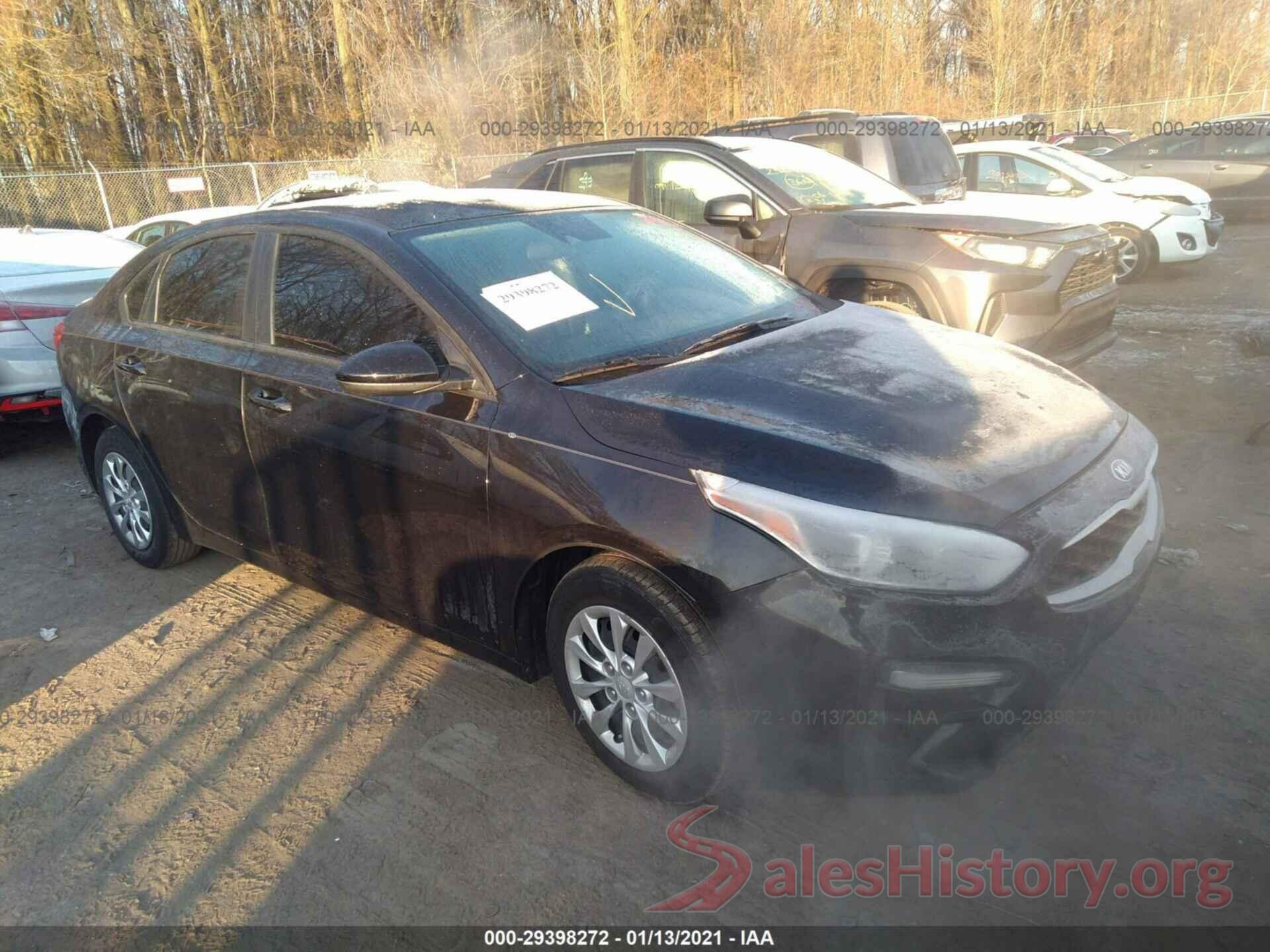 3KPF24AD9KE079725 2019 KIA FORTE