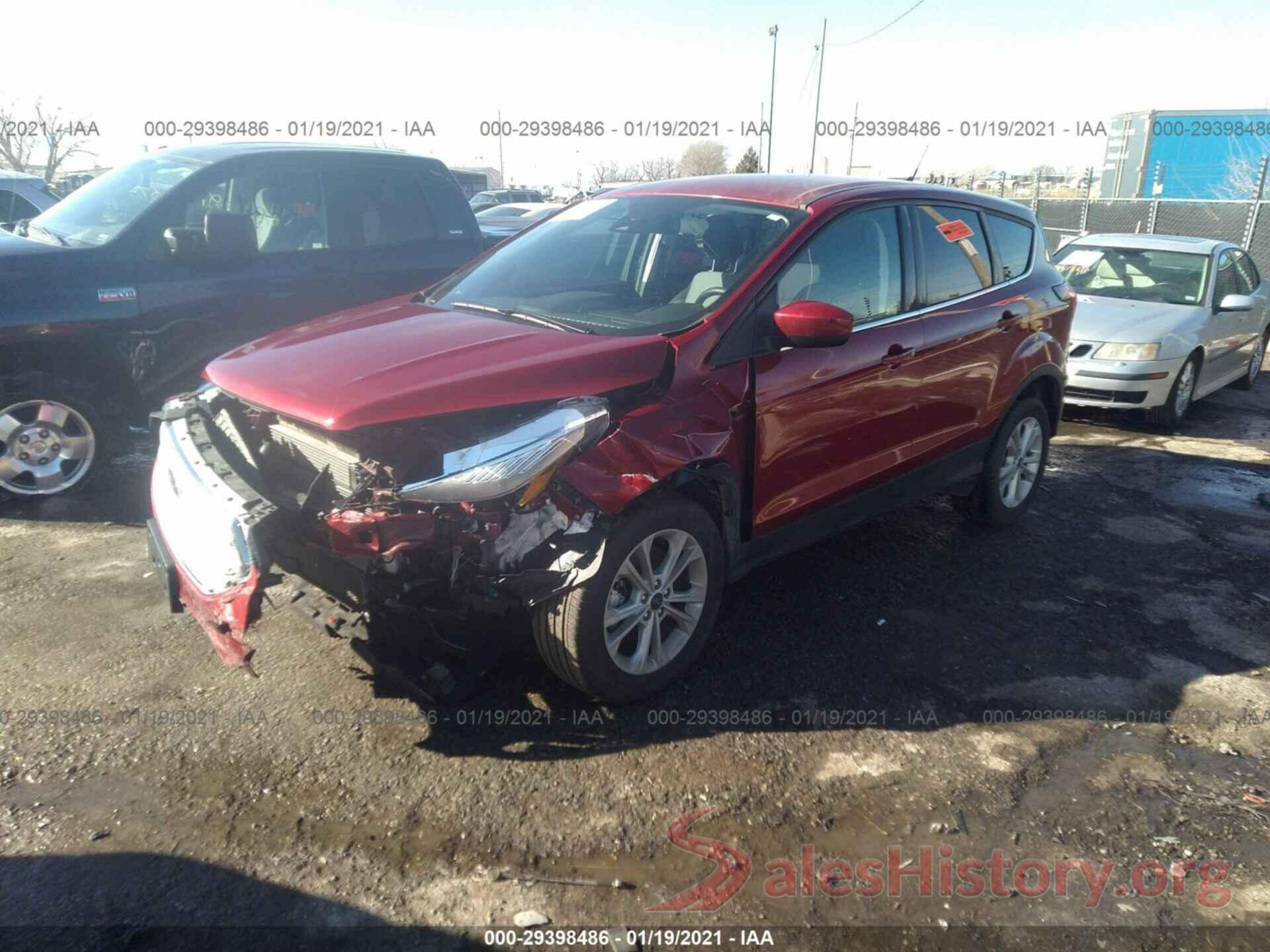 1FMCU9GD7KUC53452 2019 FORD ESCAPE