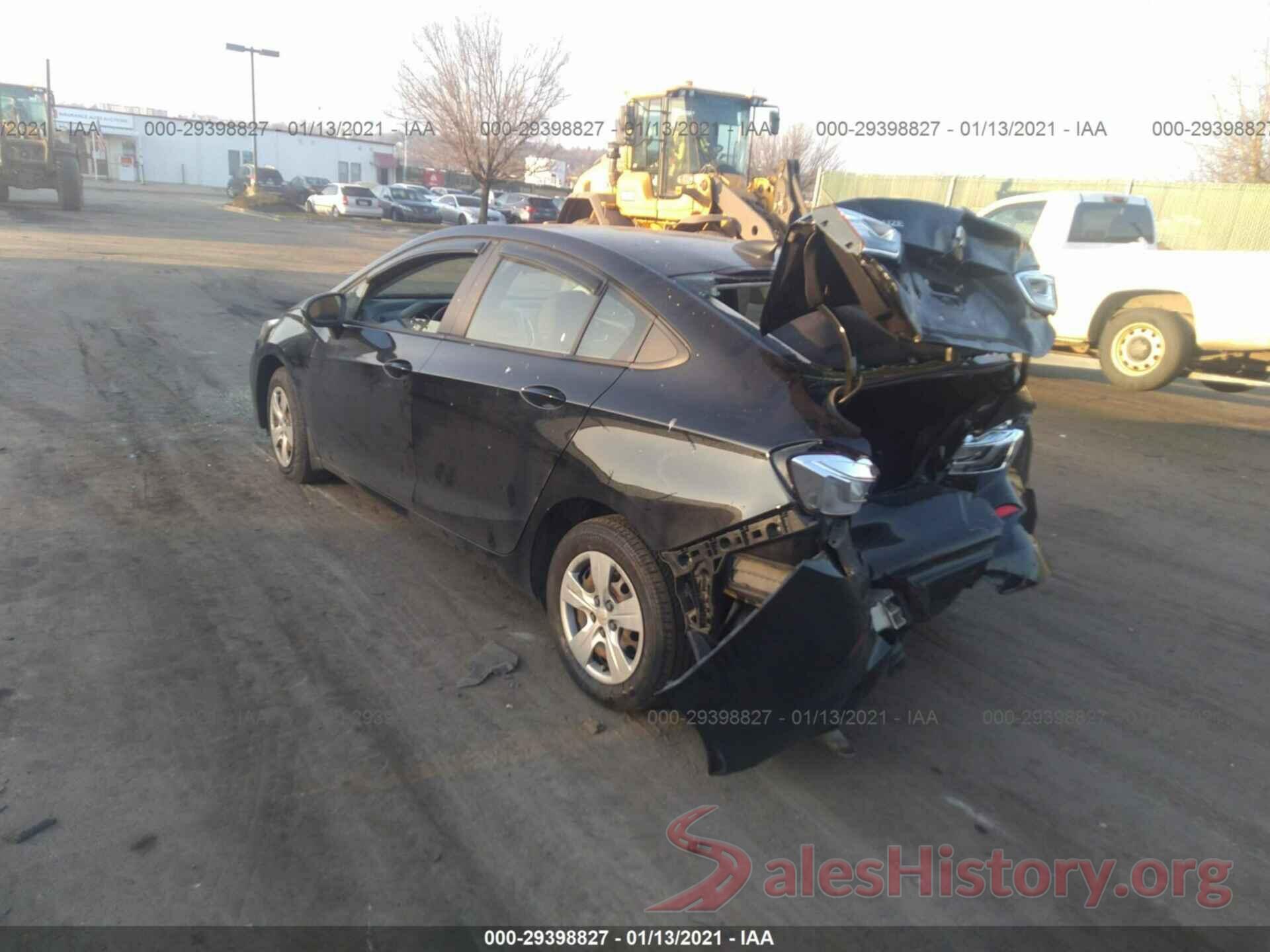 1G1BC5SM4J7138588 2018 CHEVROLET CRUZE