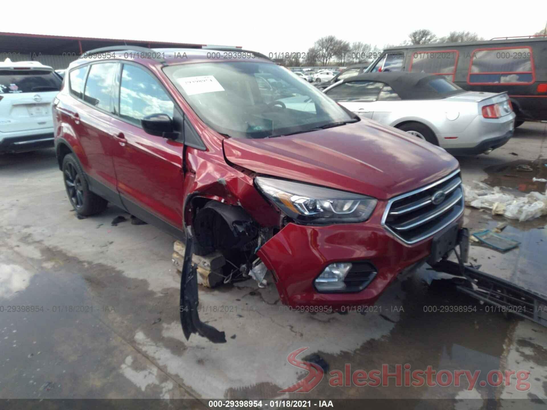 1FMCU0GD4JUD28960 2018 FORD ESCAPE