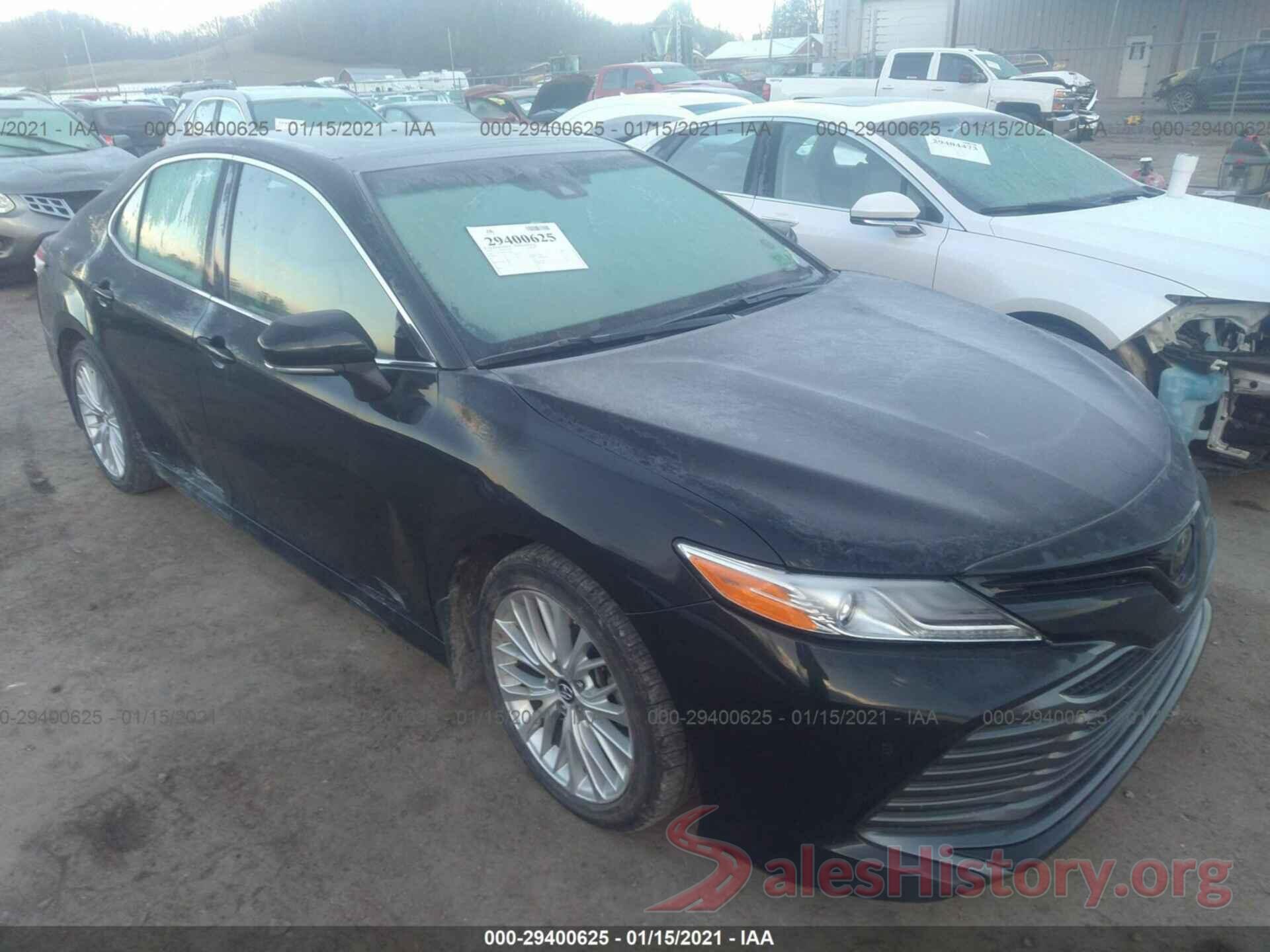 4T1B11HK8JU135086 2018 TOYOTA CAMRY