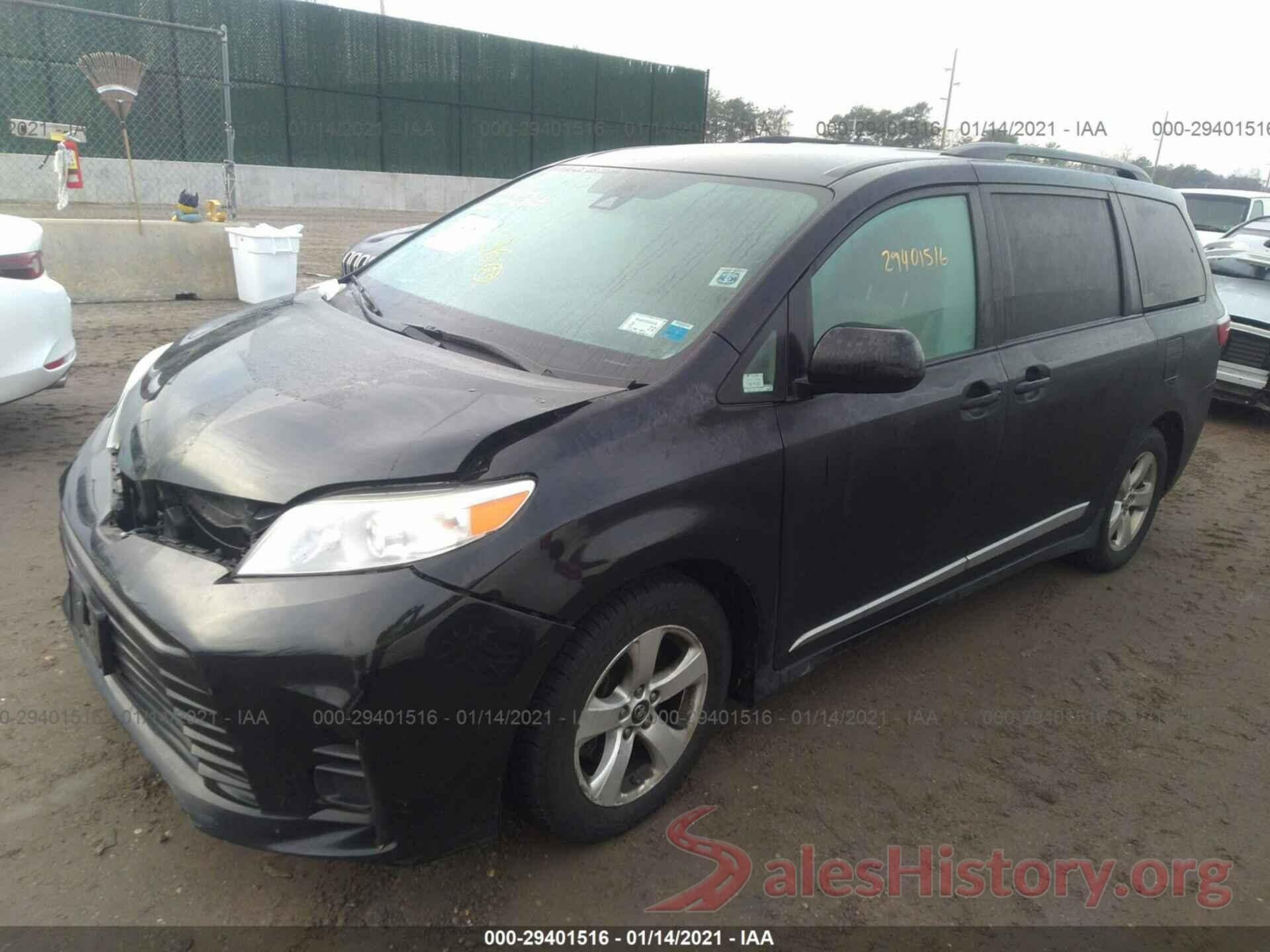 5TDKZ3DC8JS905301 2018 TOYOTA SIENNA