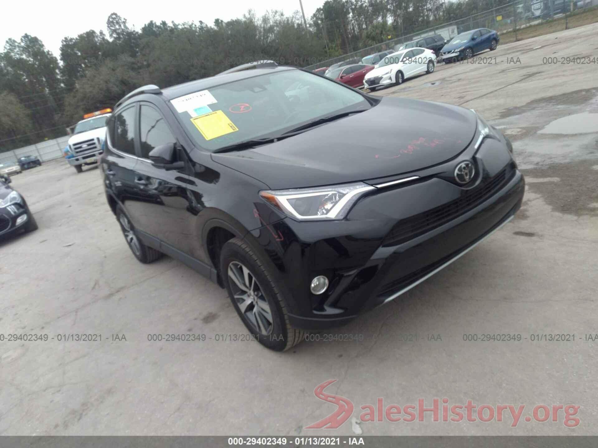 2T3WFREV1JW503521 2018 TOYOTA RAV4