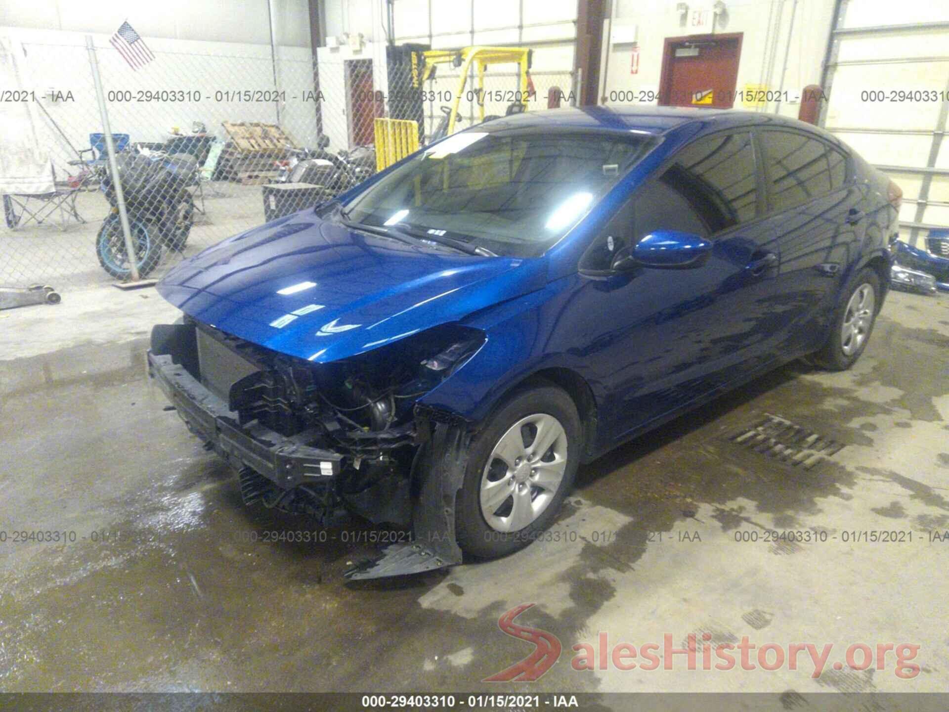 3KPFK4A76JE210411 2018 KIA FORTE