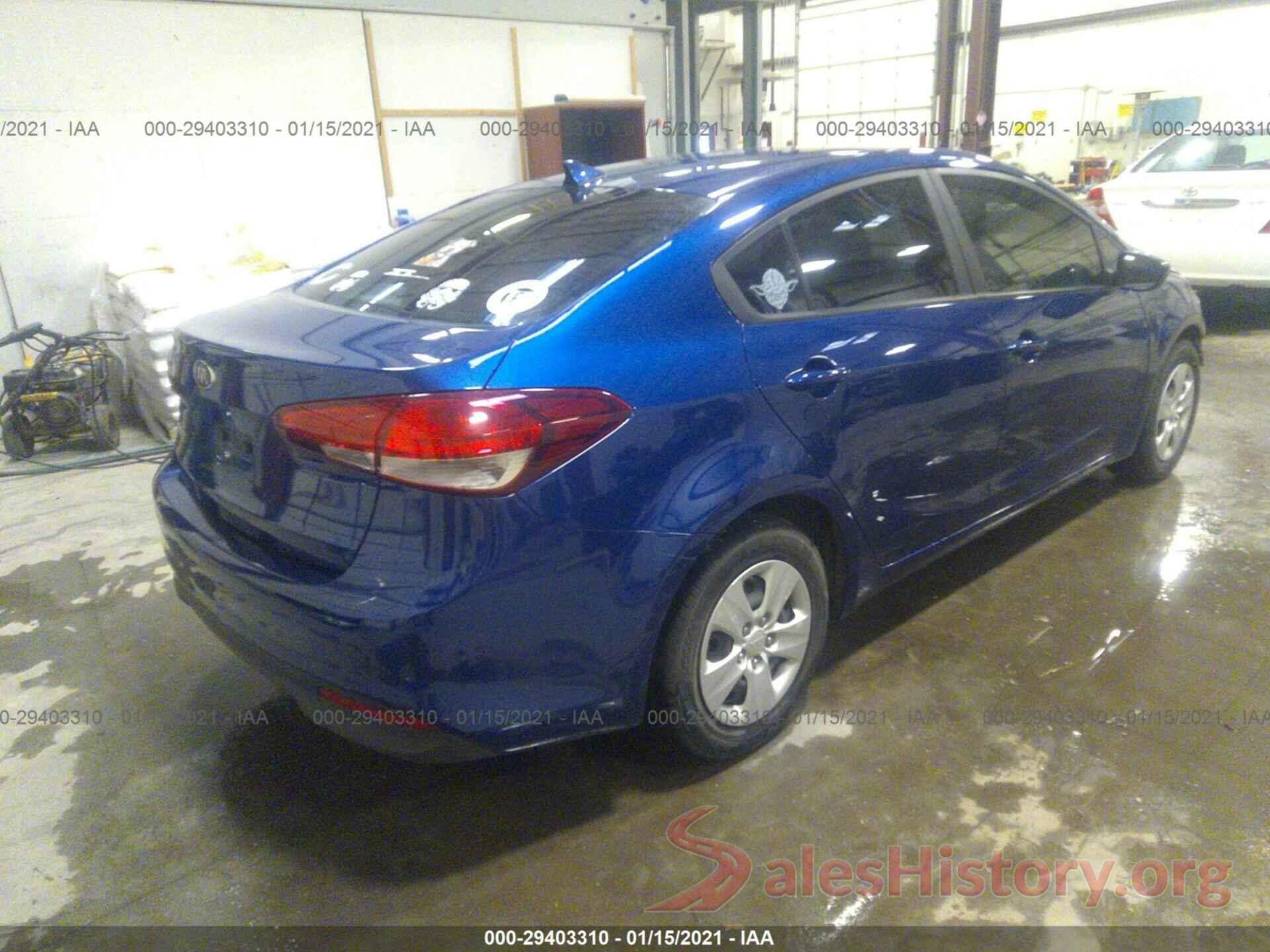 3KPFK4A76JE210411 2018 KIA FORTE