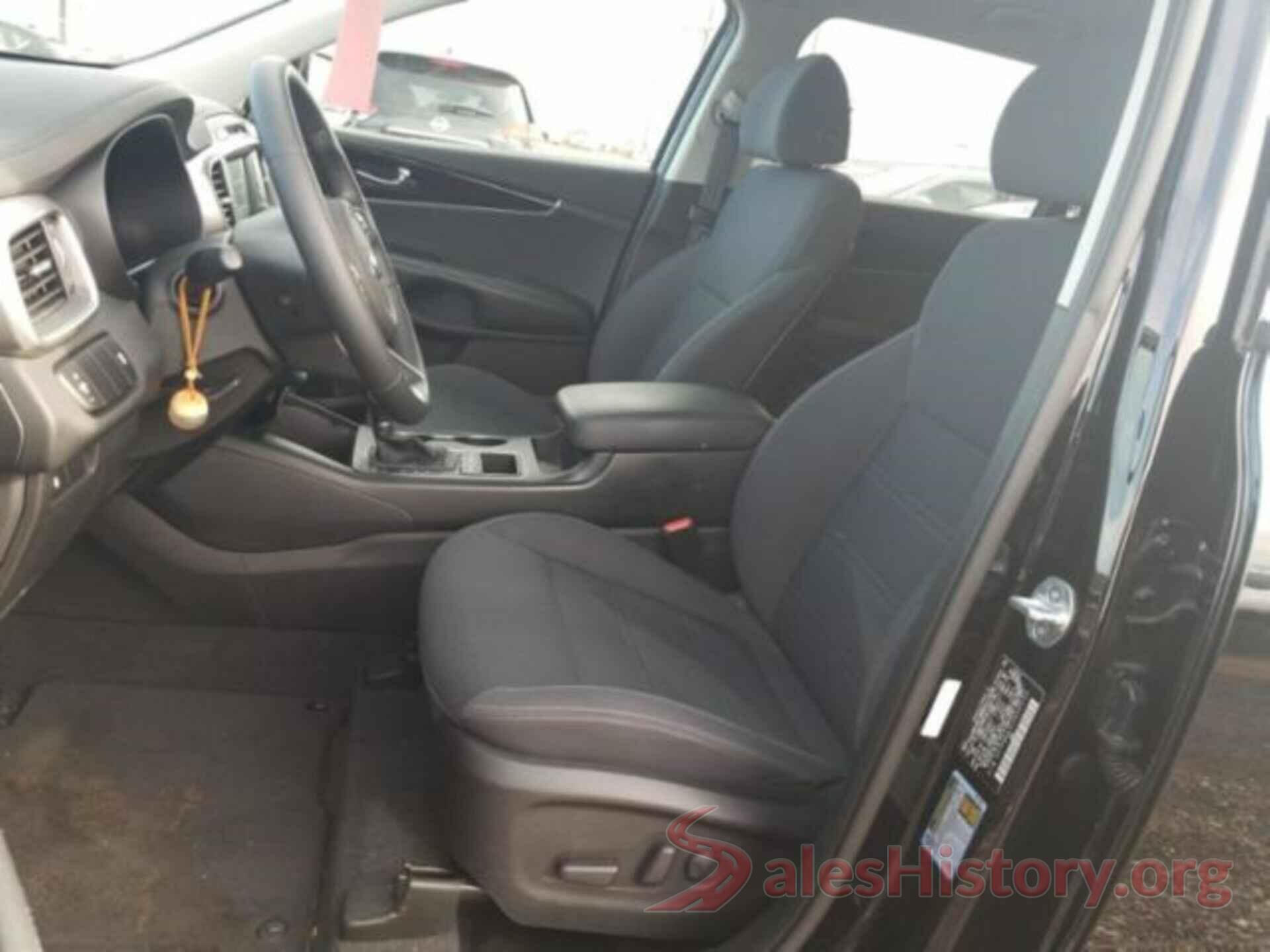 5XYPGDA32JG346153 2018 KIA SORENTO