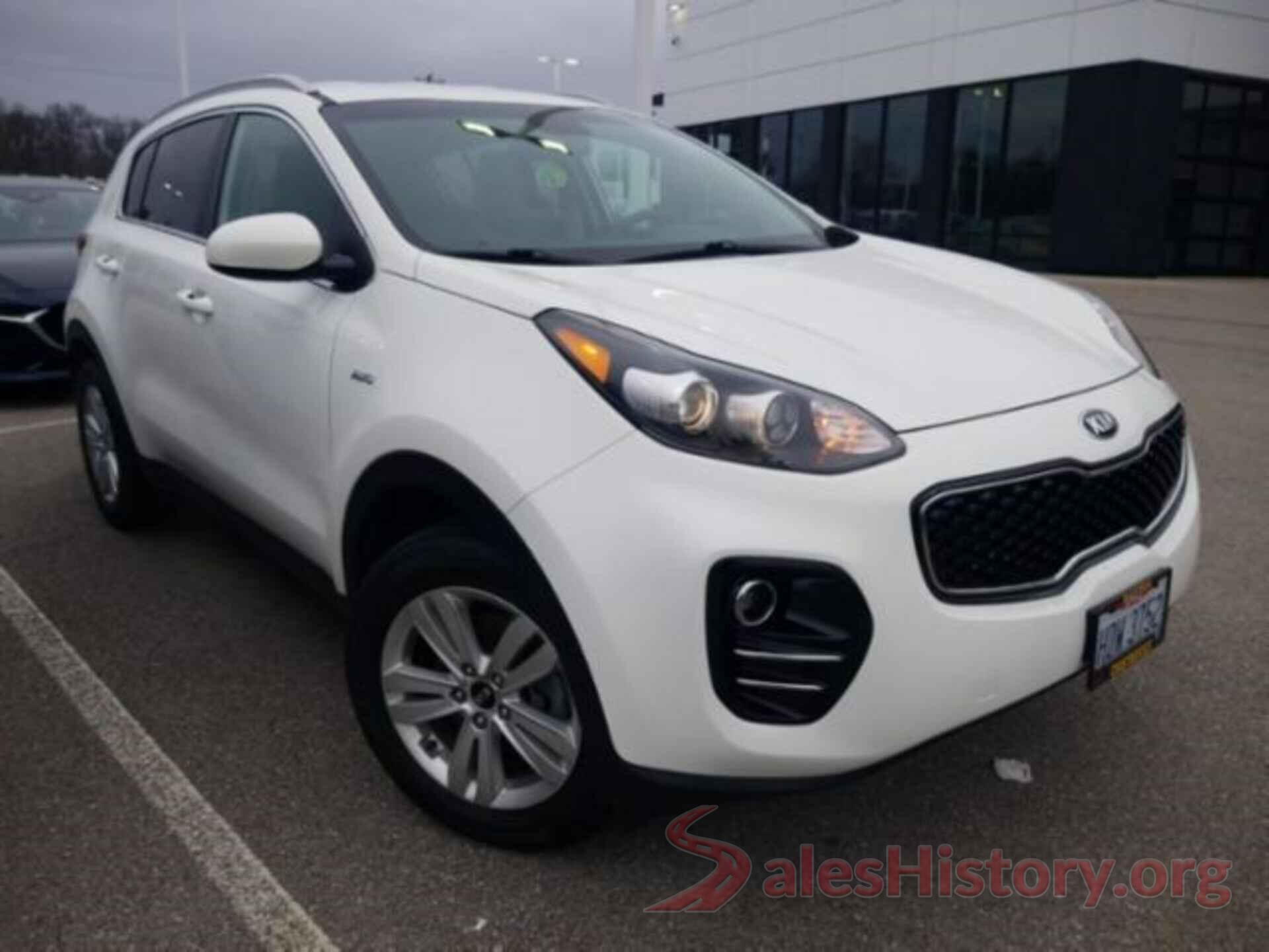 KNDPMCACXJ7408107 2018 KIA SPORTAGE