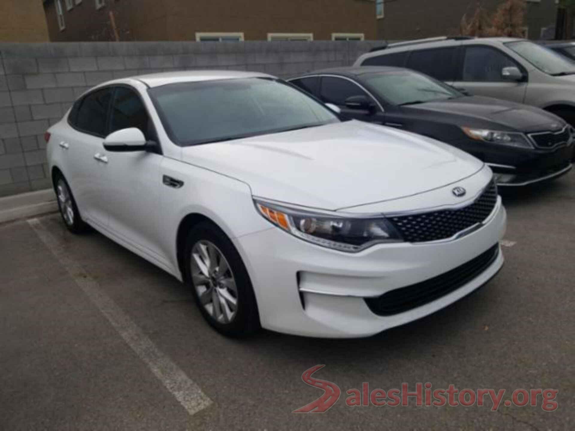 5XXGU4L34JG196217 2018 KIA OPTIMA