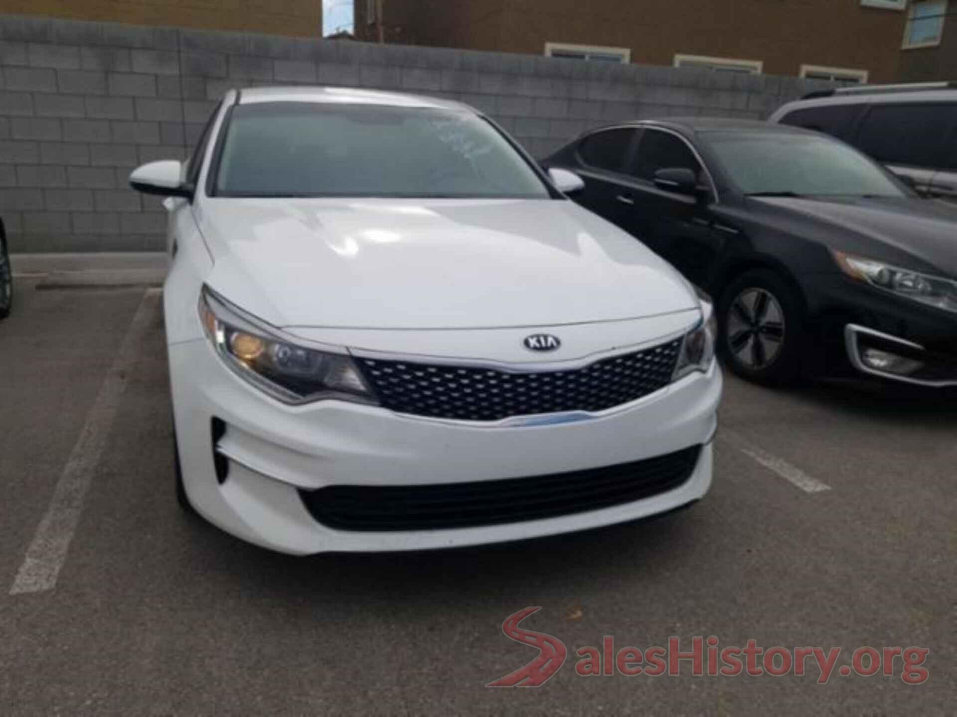 5XXGU4L34JG196217 2018 KIA OPTIMA