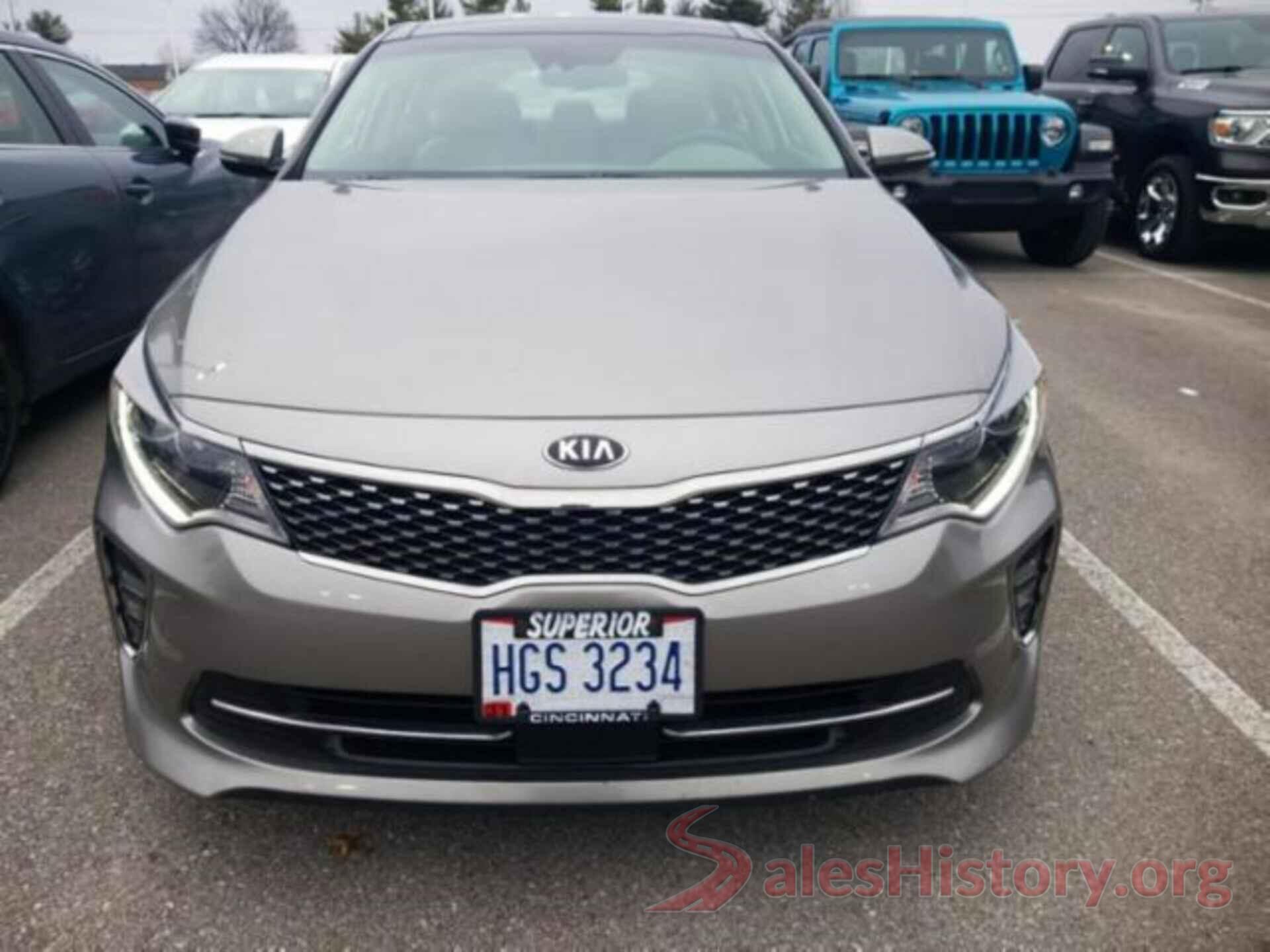 5XXGU4L37JG192940 2018 KIA OPTIMA