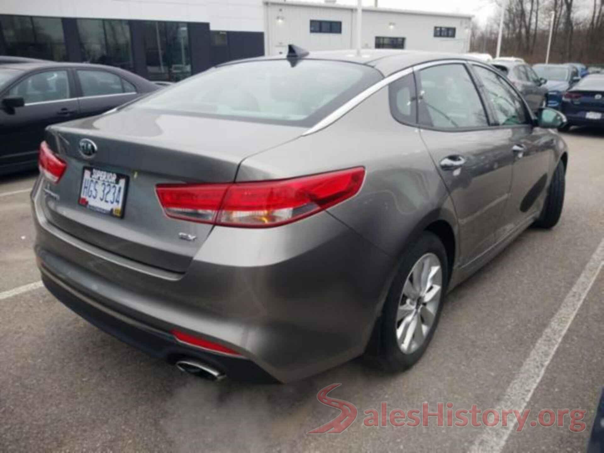 5XXGU4L37JG192940 2018 KIA OPTIMA