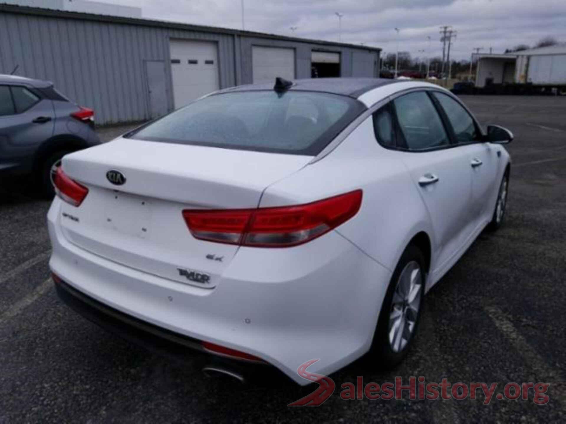 5XXGU4L38JG186810 2018 KIA OPTIMA