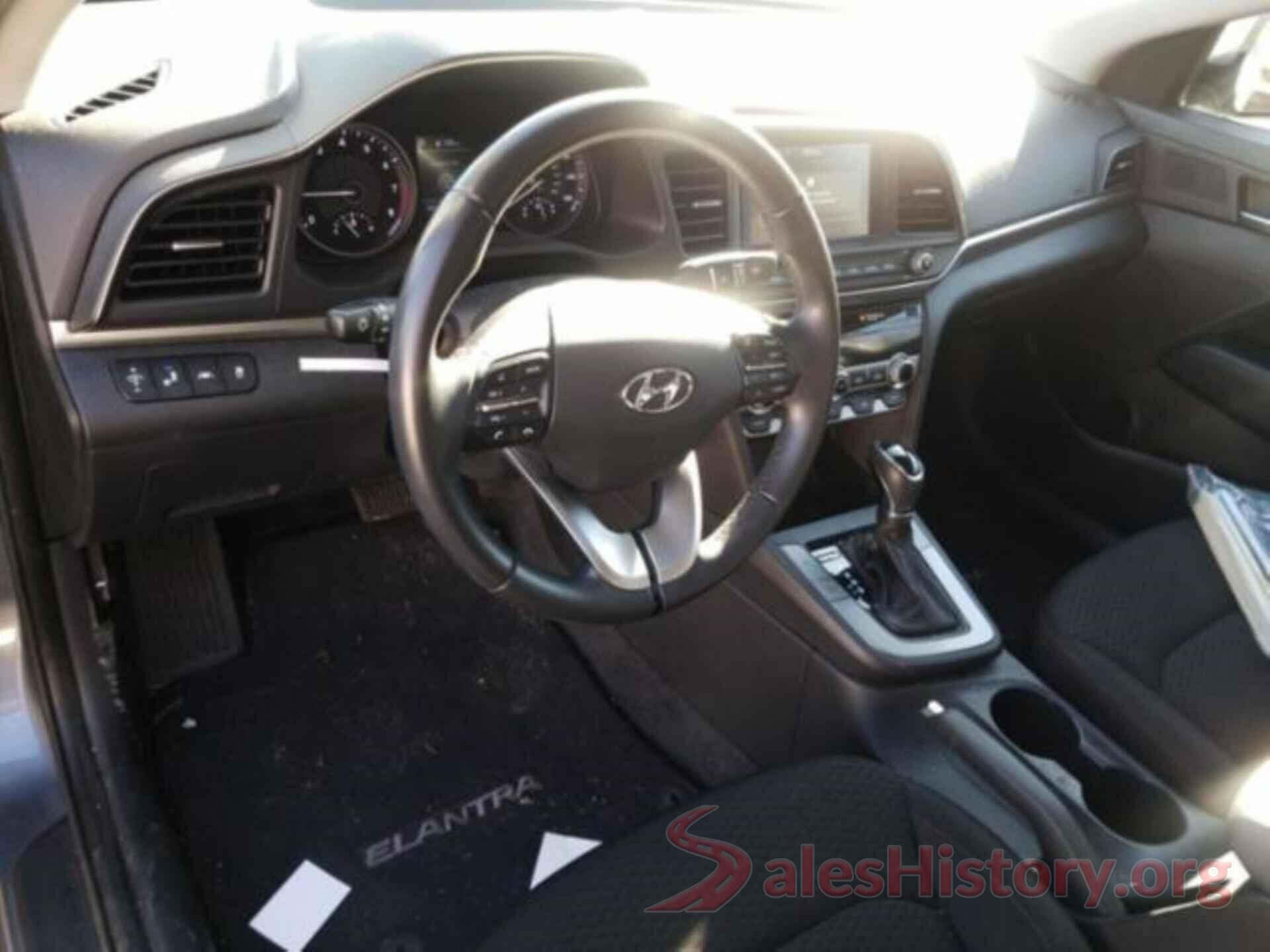 KMHD84LF1KU874589 2019 HYUNDAI ELANTRA