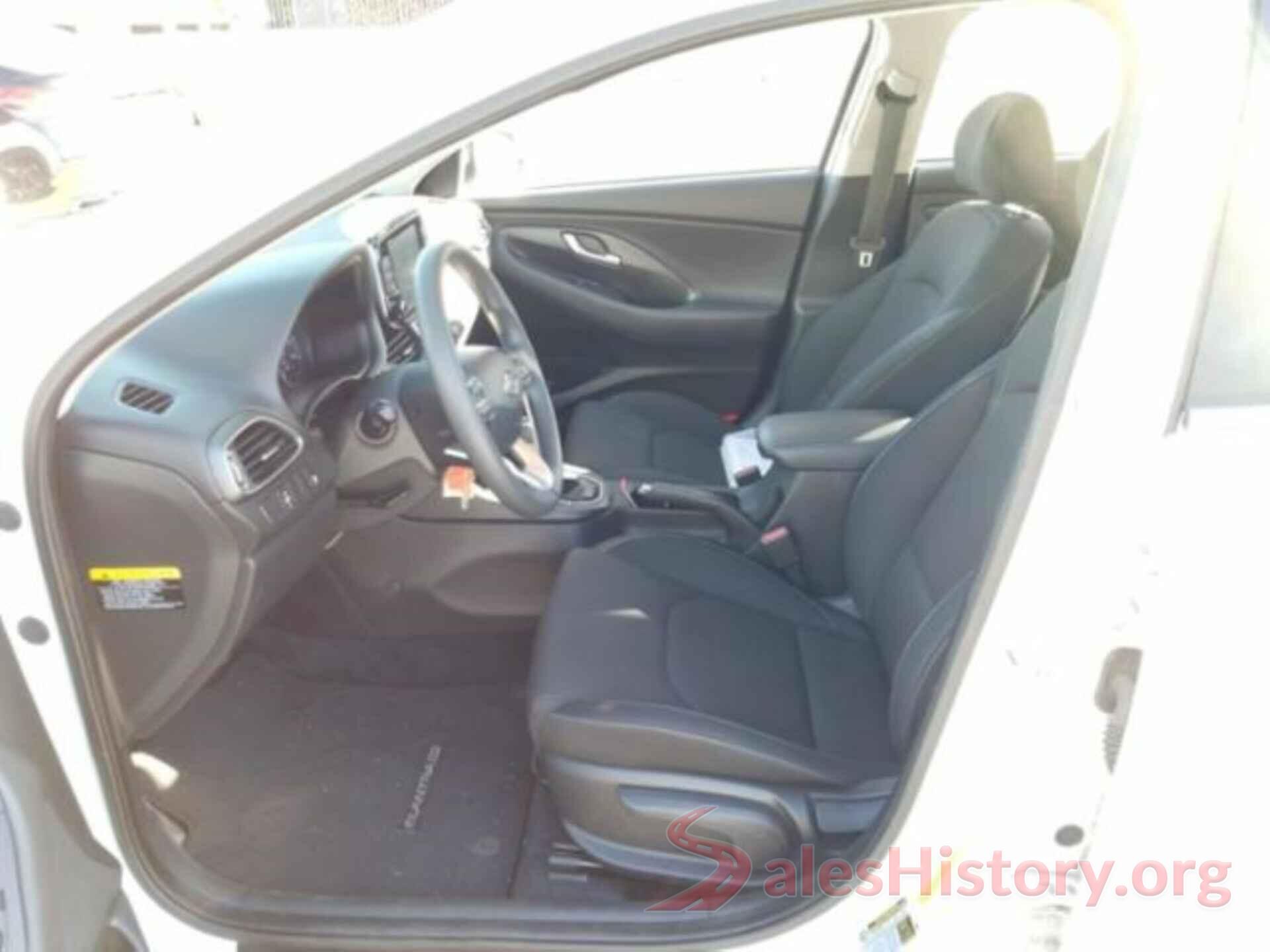 KMHH35LE1JU011996 2018 HYUNDAI ELANTRA GT