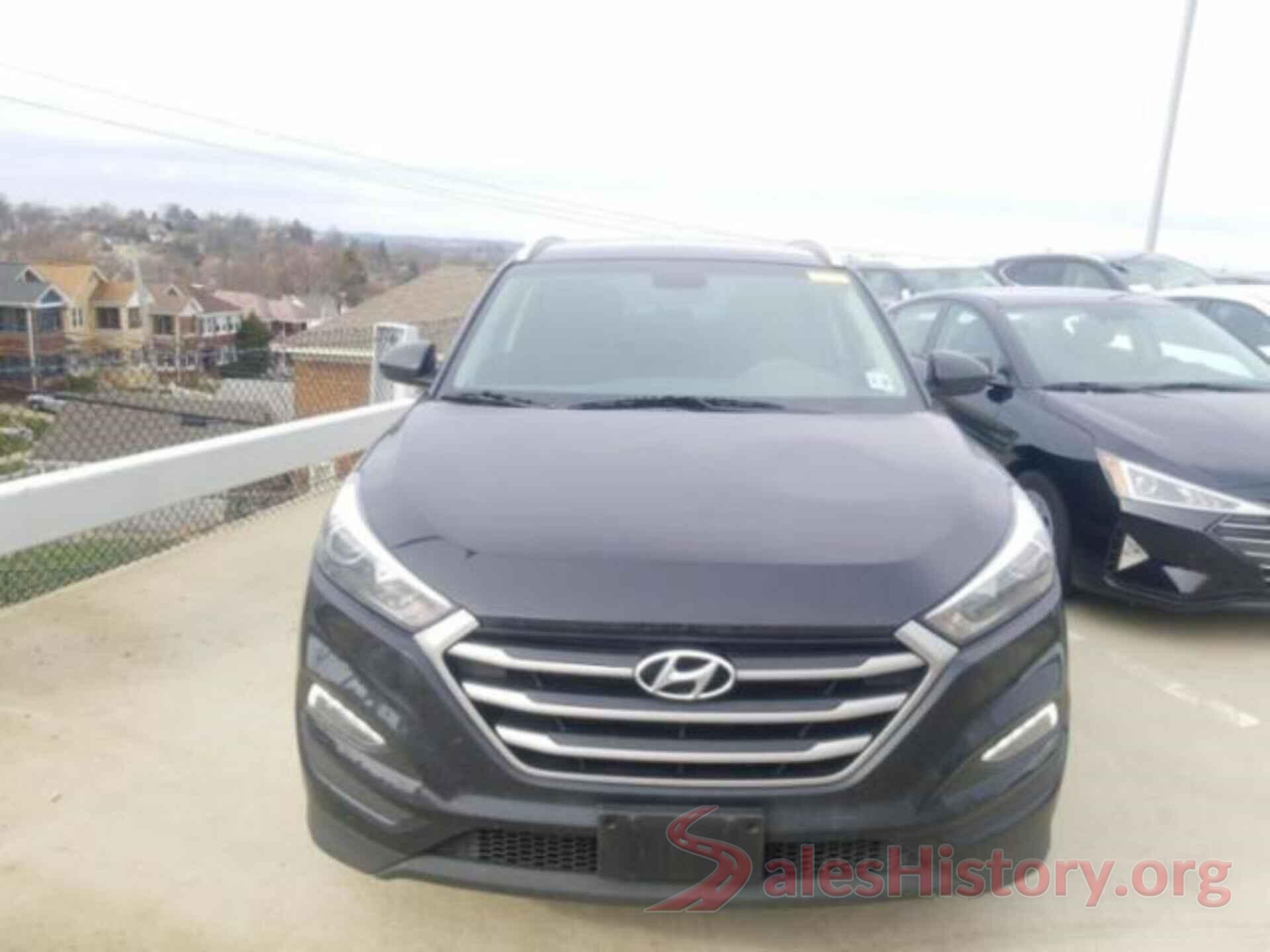 KM8J3CA48JU627128 2018 HYUNDAI TUCSON