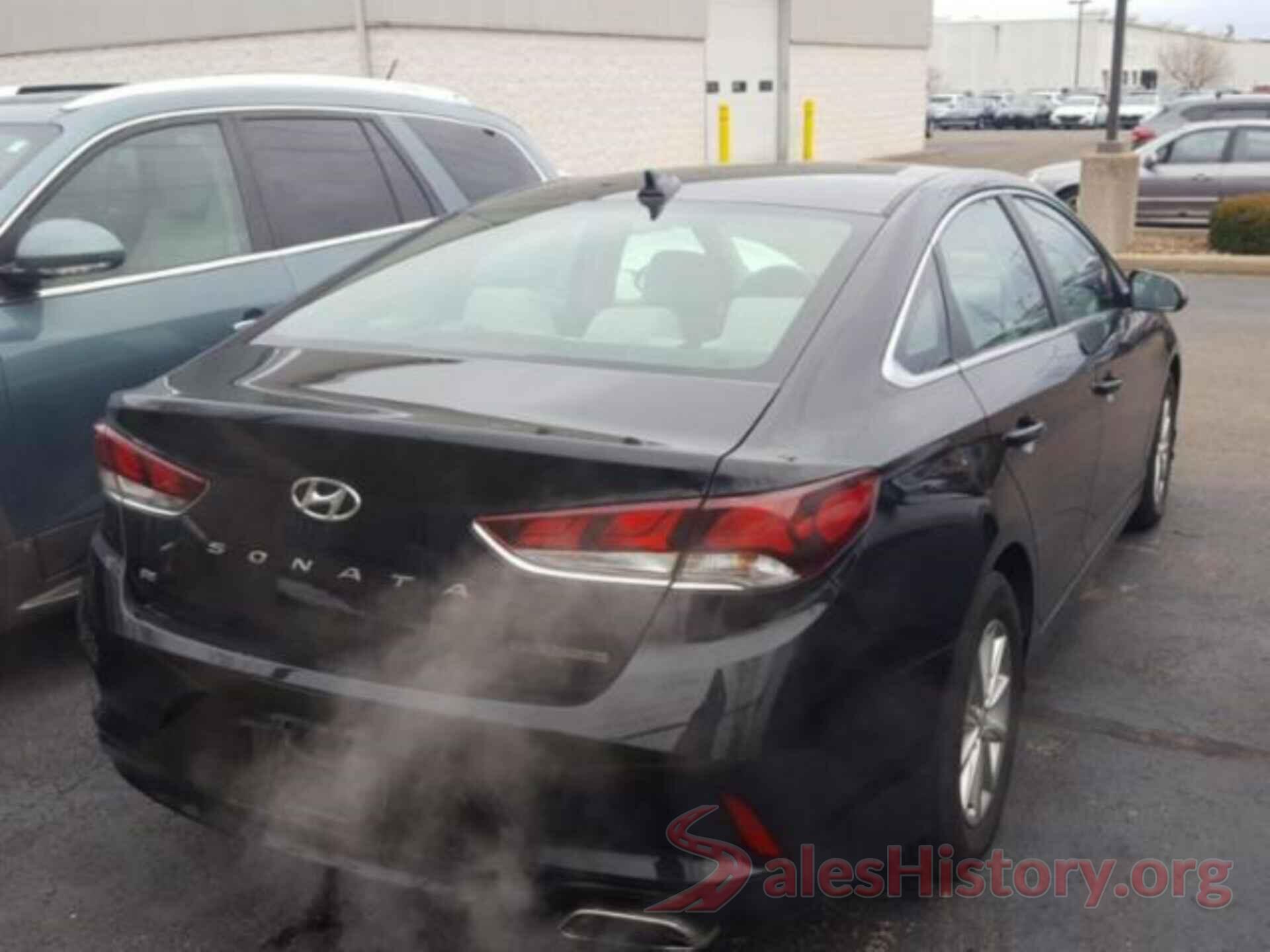 5NPE24AF0JH655581 2018 HYUNDAI SONATA