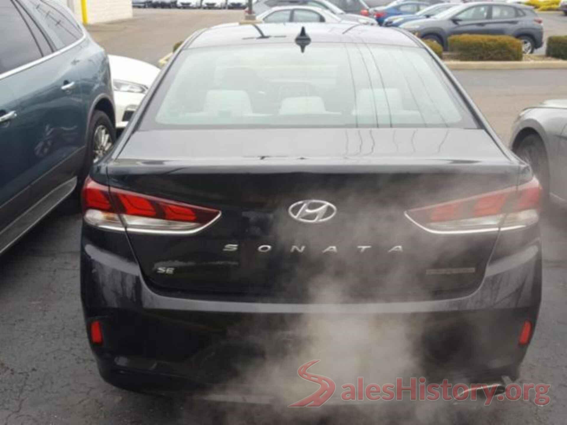 5NPE24AF0JH655581 2018 HYUNDAI SONATA