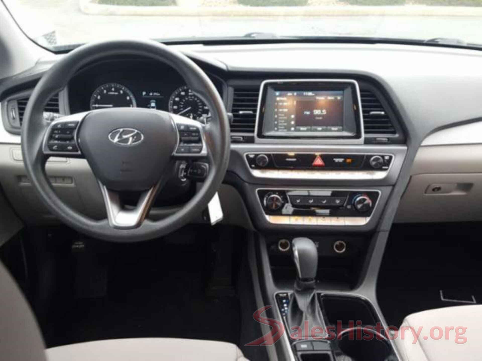 5NPE24AF0JH655581 2018 HYUNDAI SONATA