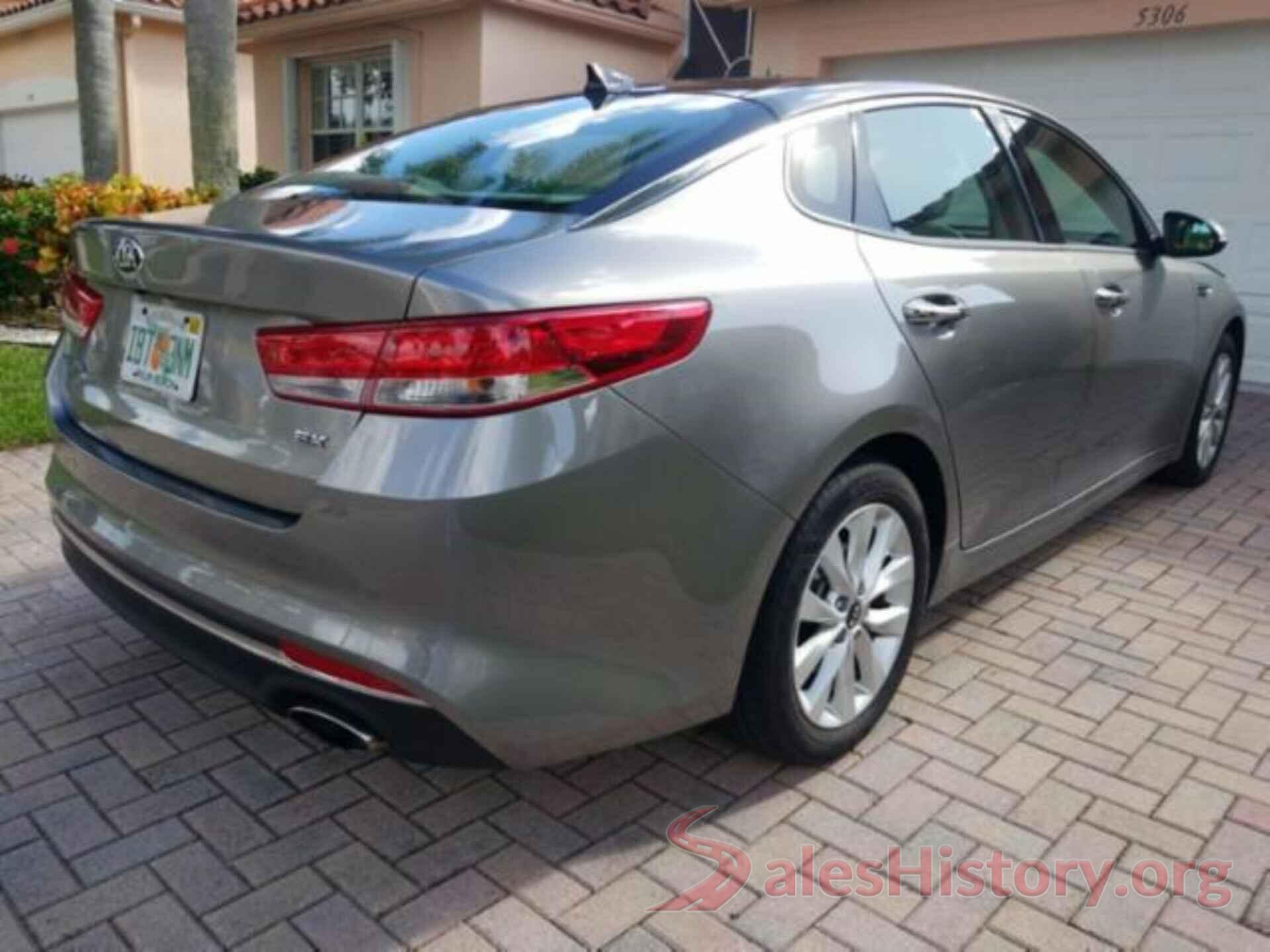 5XXGU4L31JG203513 2018 KIA OPTIMA