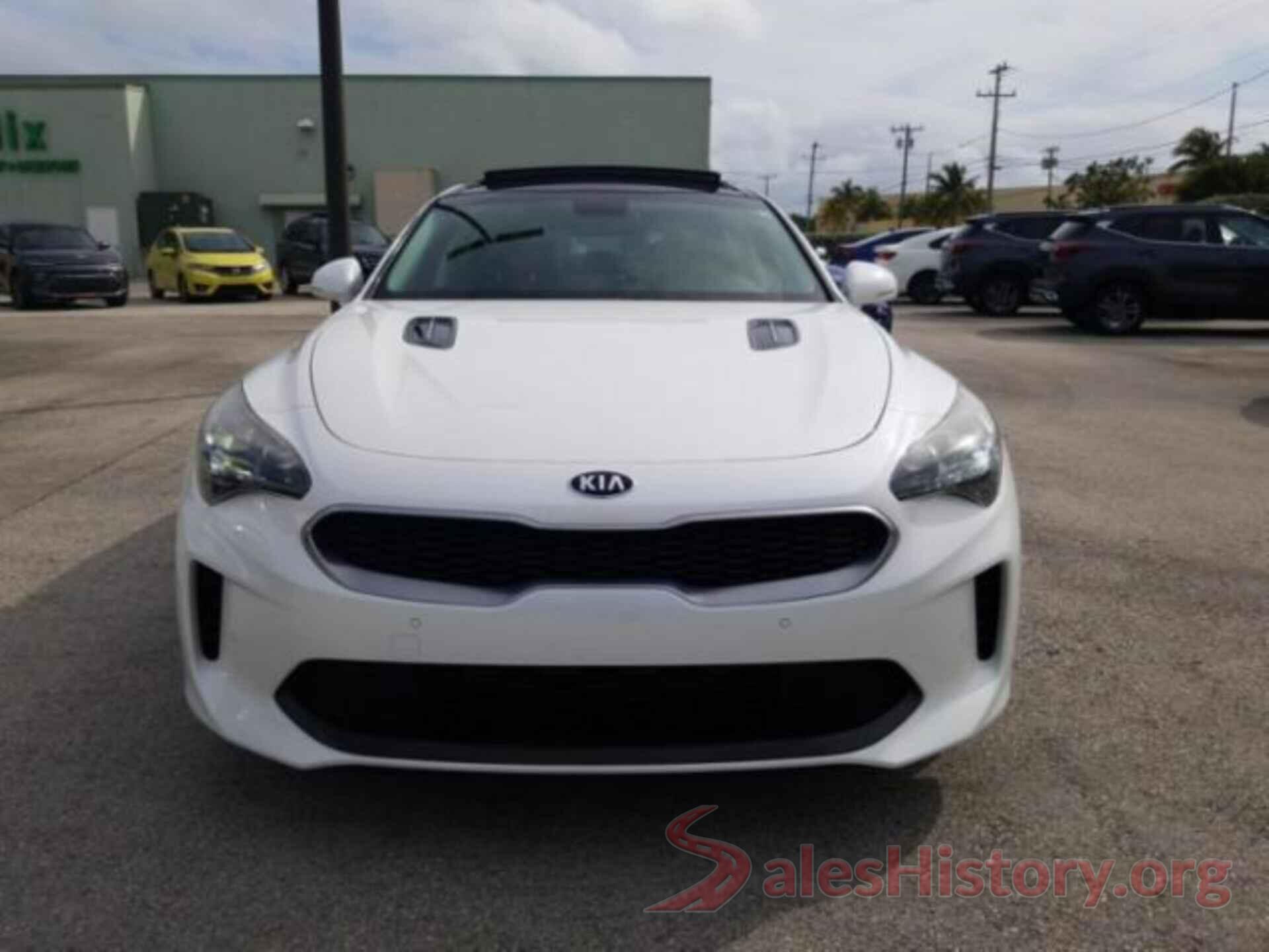 KNAE25LA0J6012565 2018 KIA STINGER