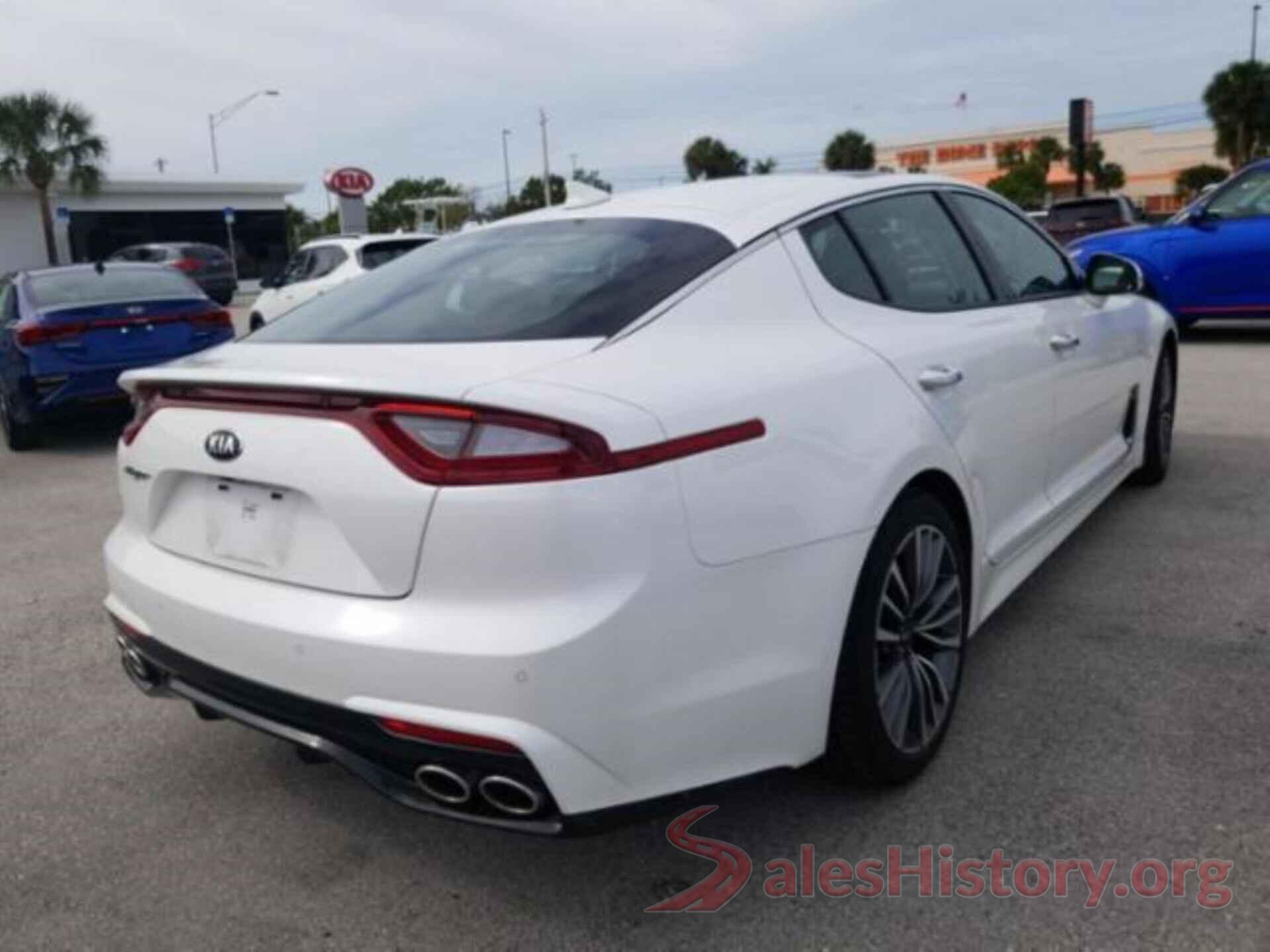 KNAE25LA0J6012565 2018 KIA STINGER