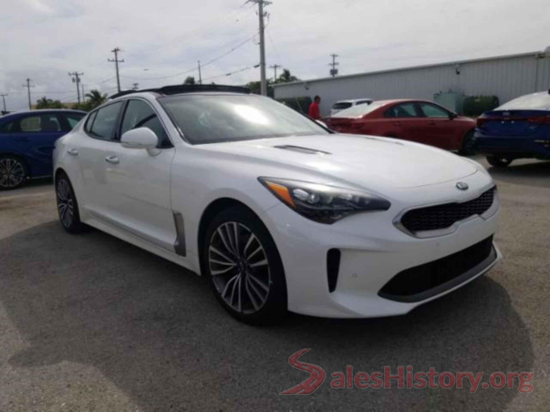 KNAE25LA0J6012565 2018 KIA STINGER