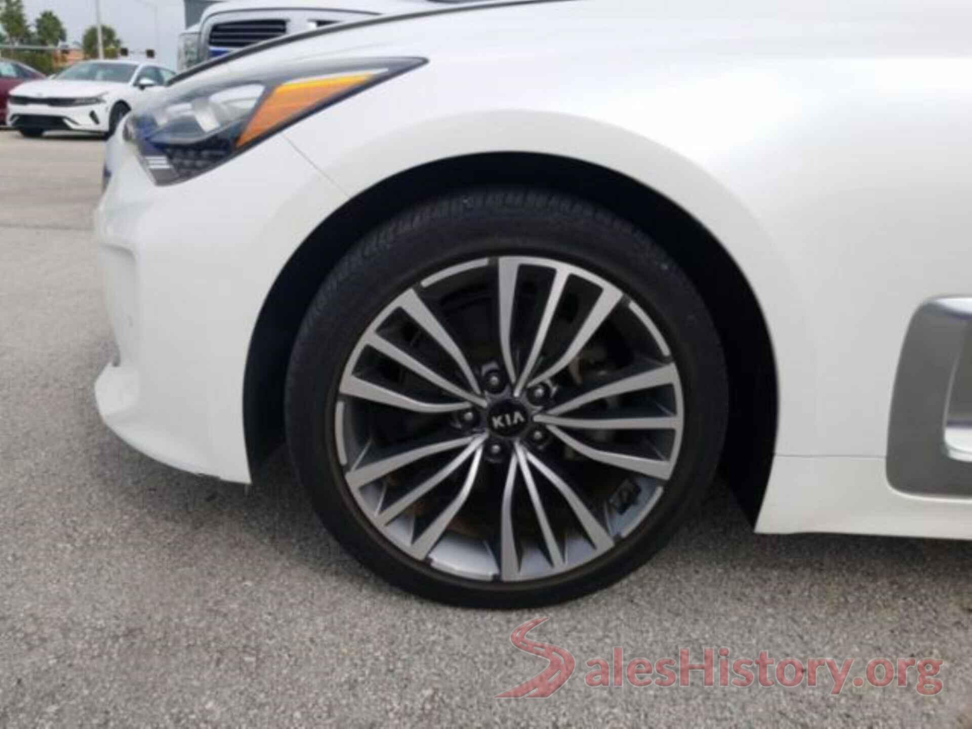 KNAE25LA0J6012565 2018 KIA STINGER