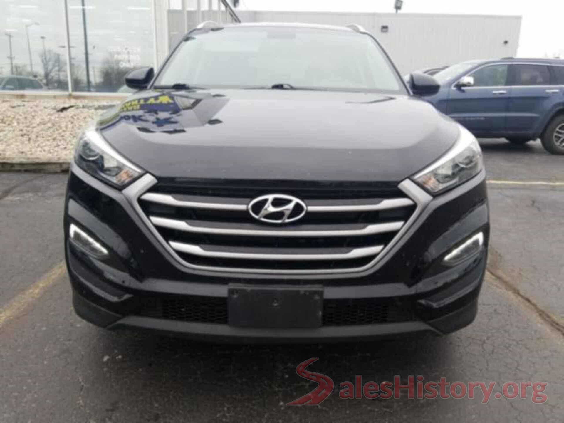 KM8J3CA40HU309806 2017 HYUNDAI TUCSON