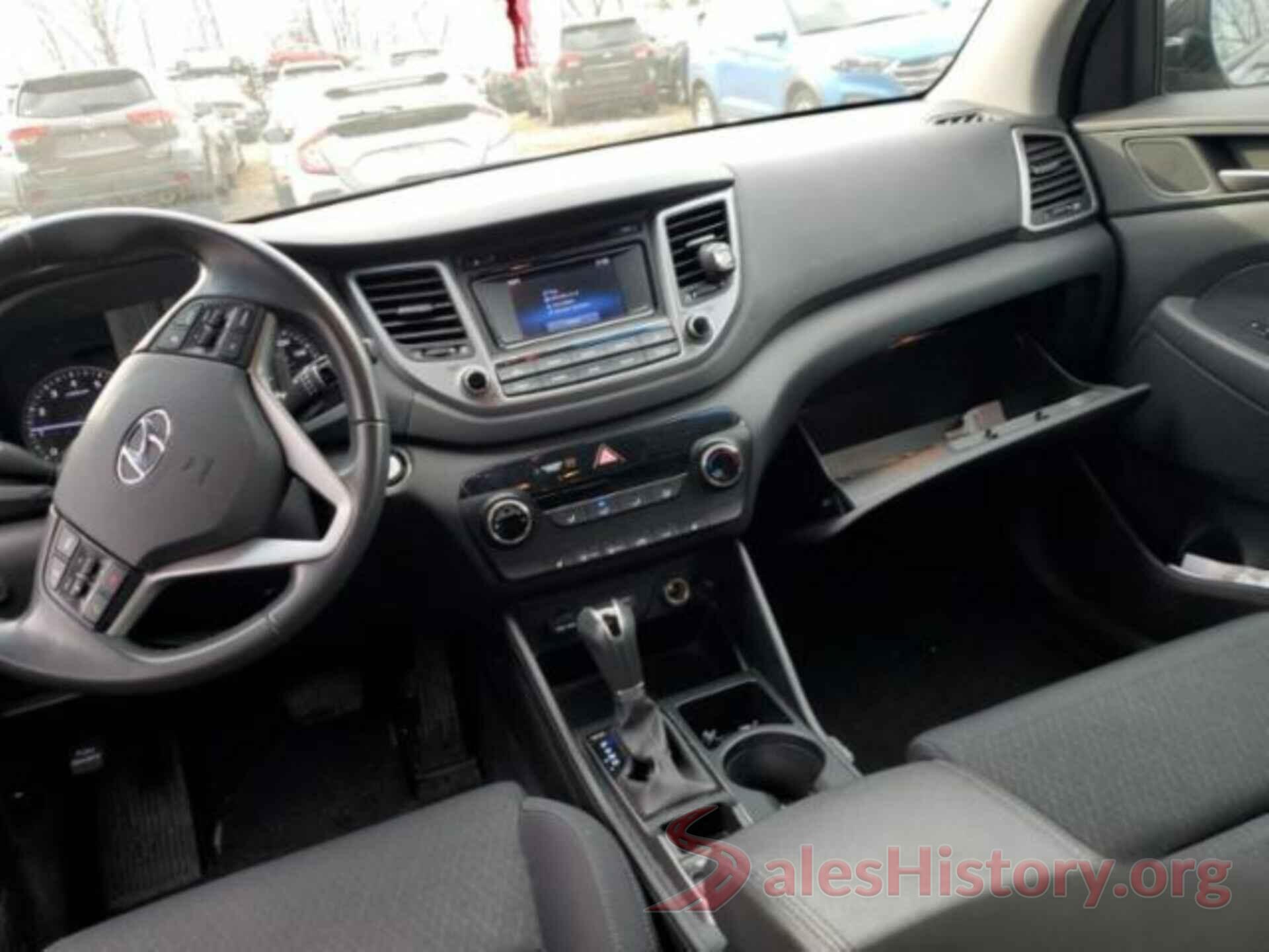 KM8J3CA20HU592528 2017 HYUNDAI TUCSON