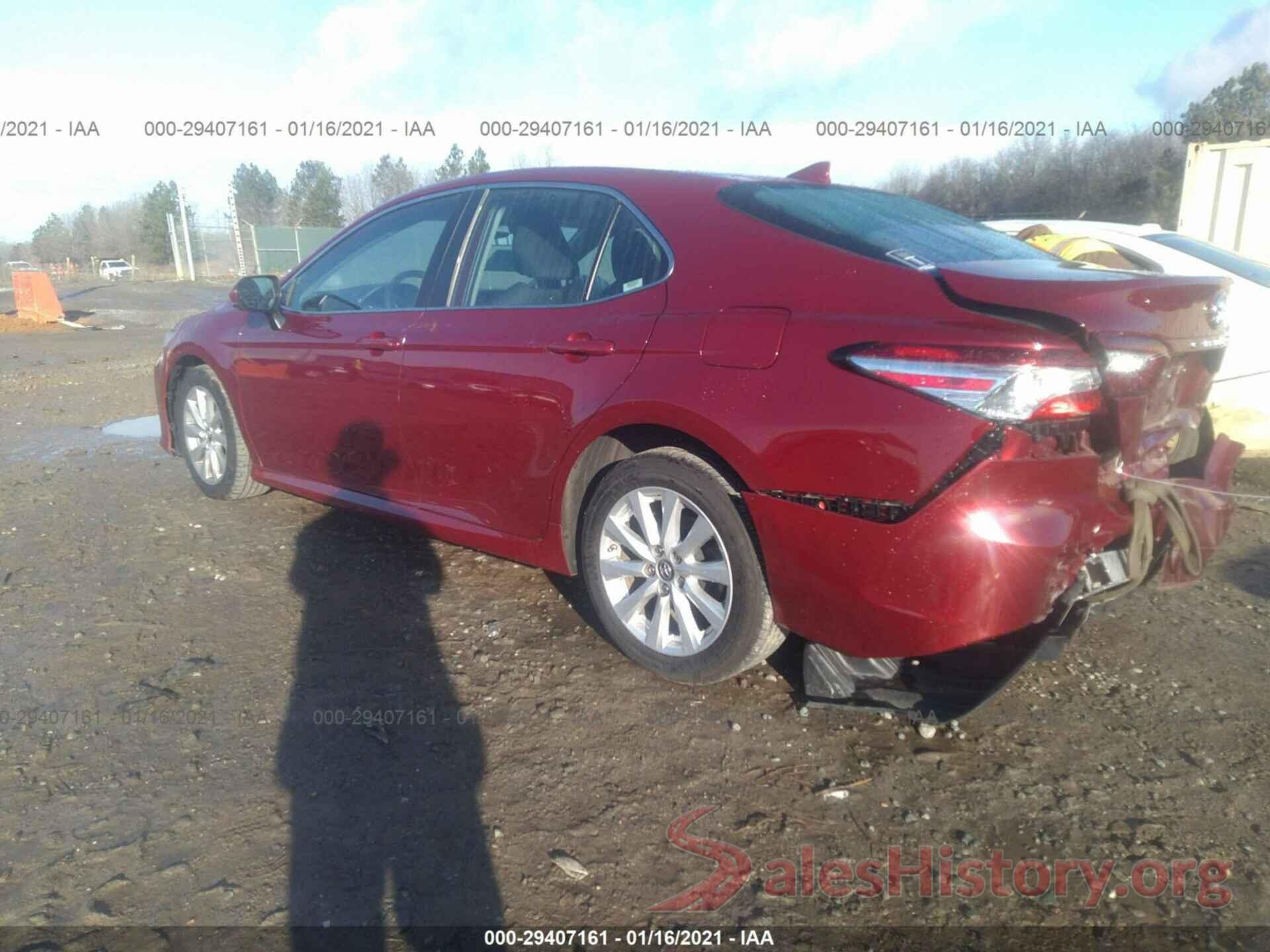 4T1B11HK8KU744695 2019 TOYOTA CAMRY