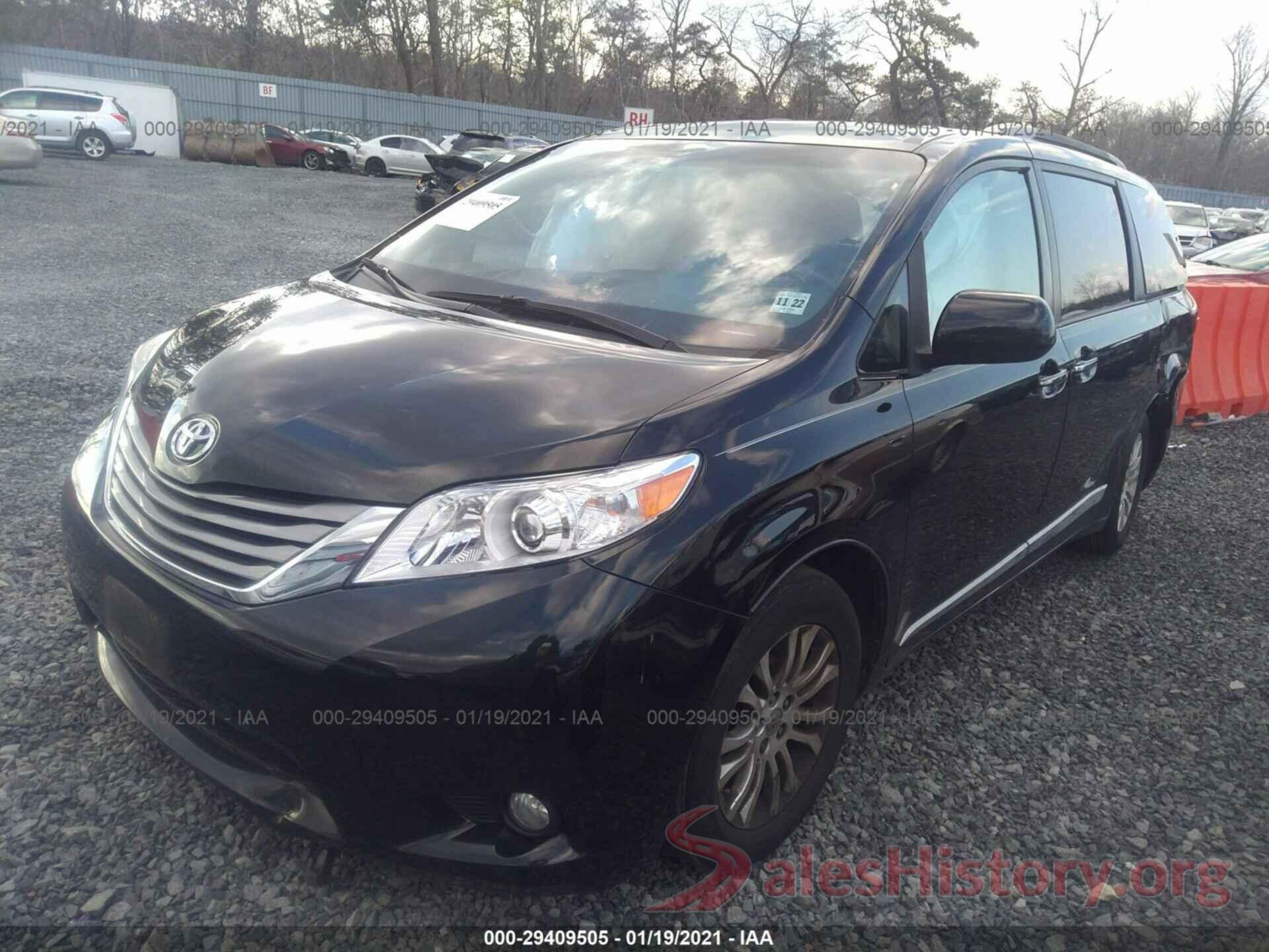 5TDYZ3DC5HS900030 2017 TOYOTA SIENNA