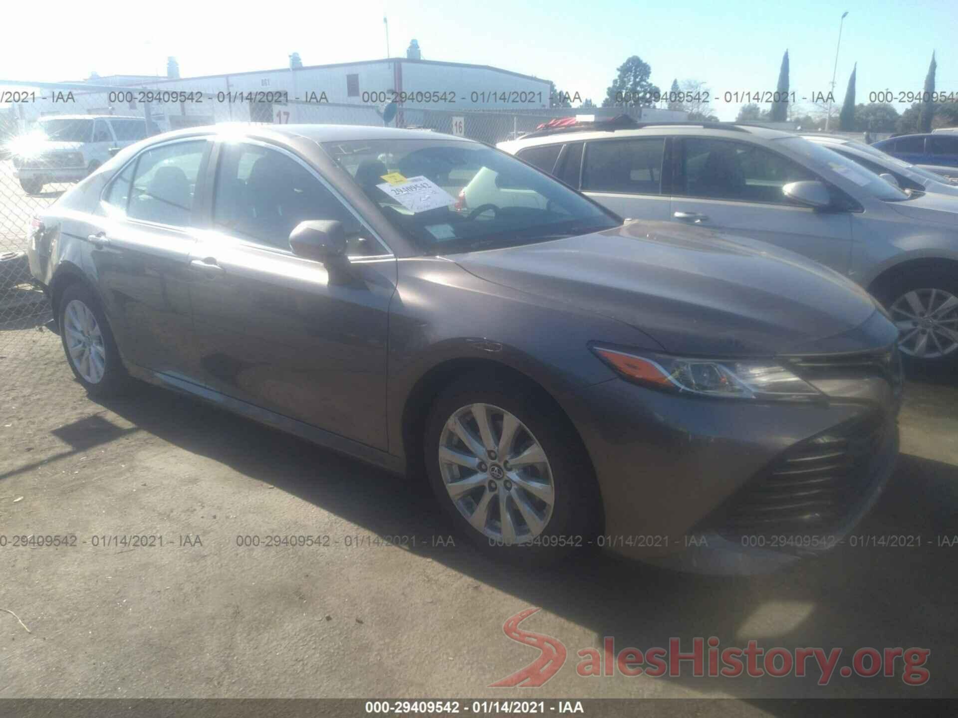 4T1B11HKXJU515675 2018 TOYOTA CAMRY