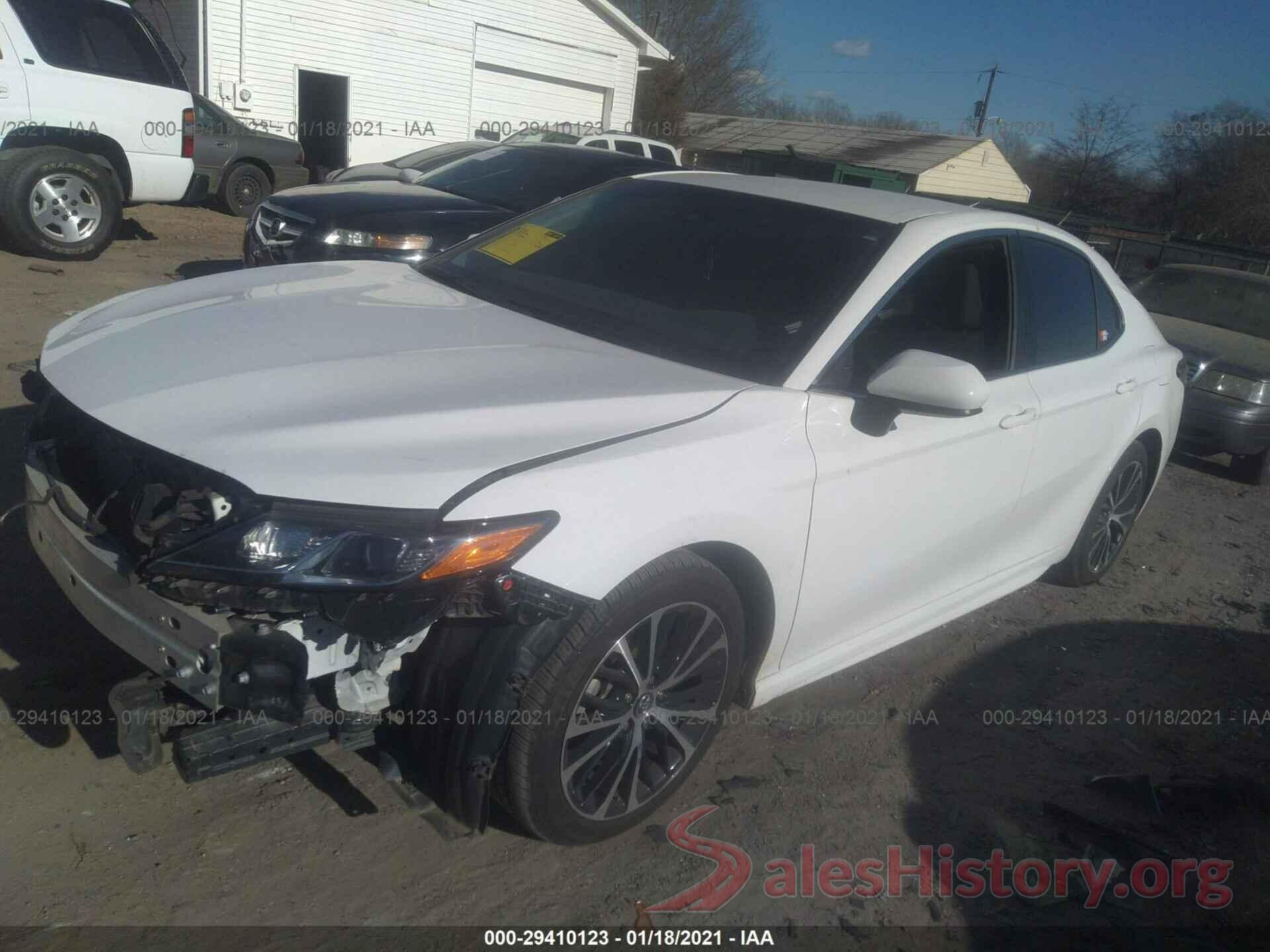 4T1B11HK7JU591659 2018 TOYOTA CAMRY