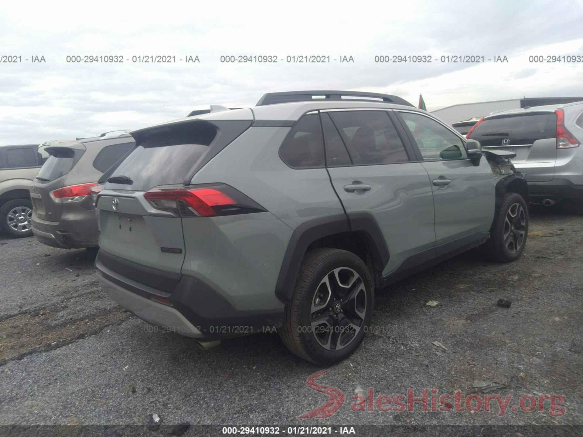 2T3J1RFV1KC026261 2019 TOYOTA RAV4