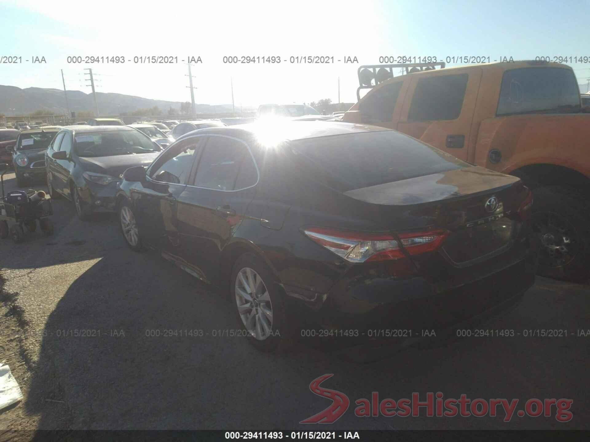 4T1B11HK0JU593253 2018 TOYOTA CAMRY