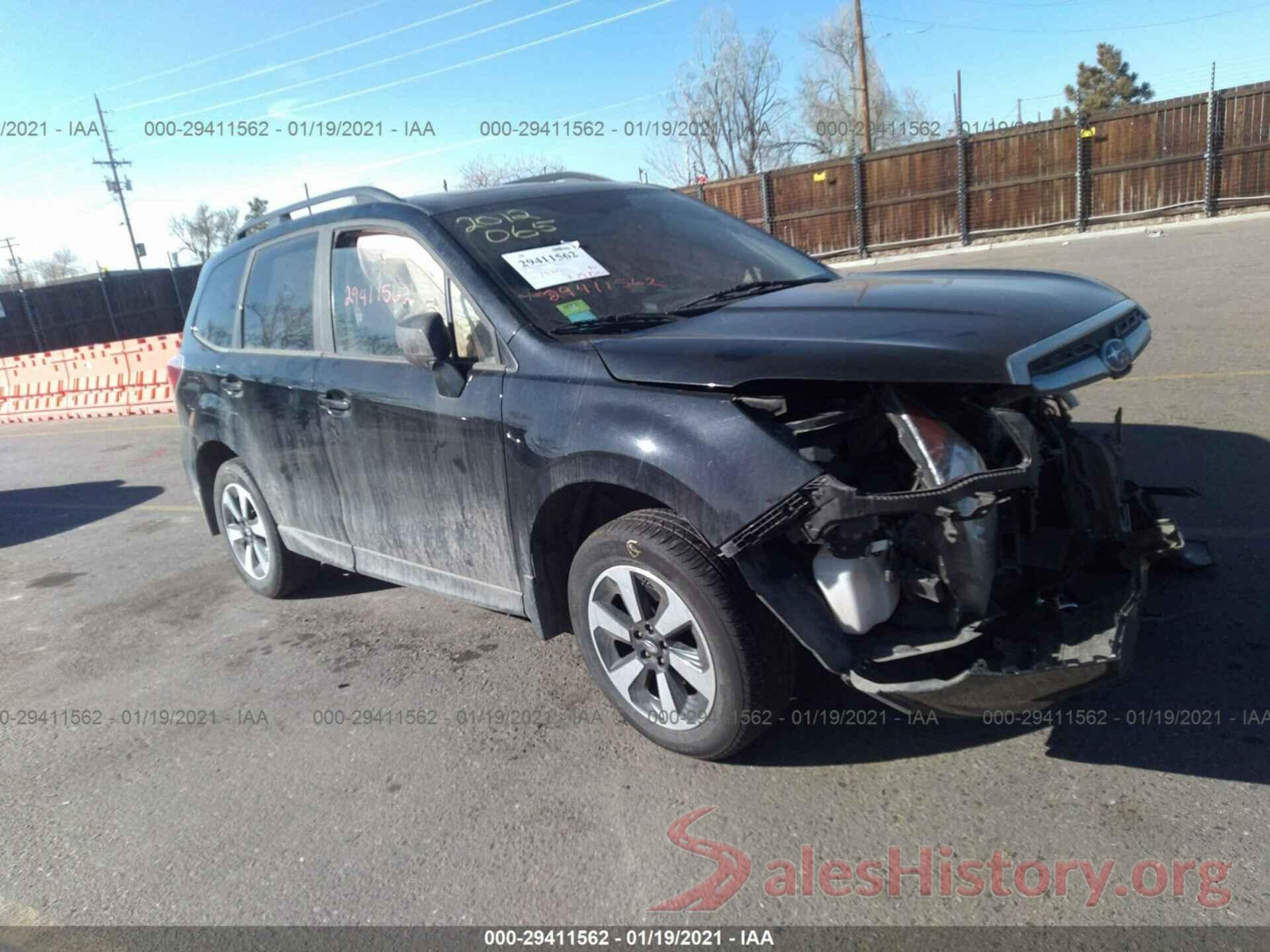 JF2SJAEC8JH499813 2018 SUBARU FORESTER