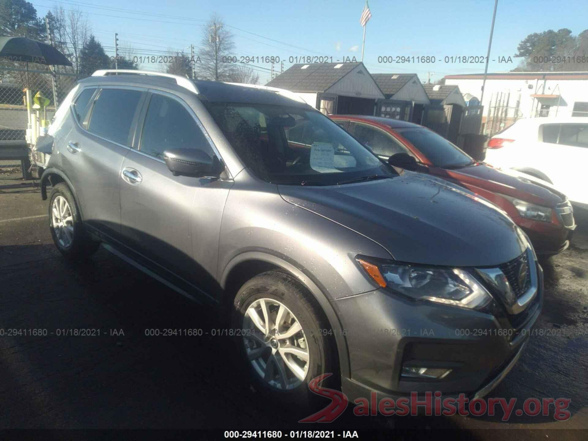 KNMAT2MT3JP594782 2018 NISSAN ROGUE