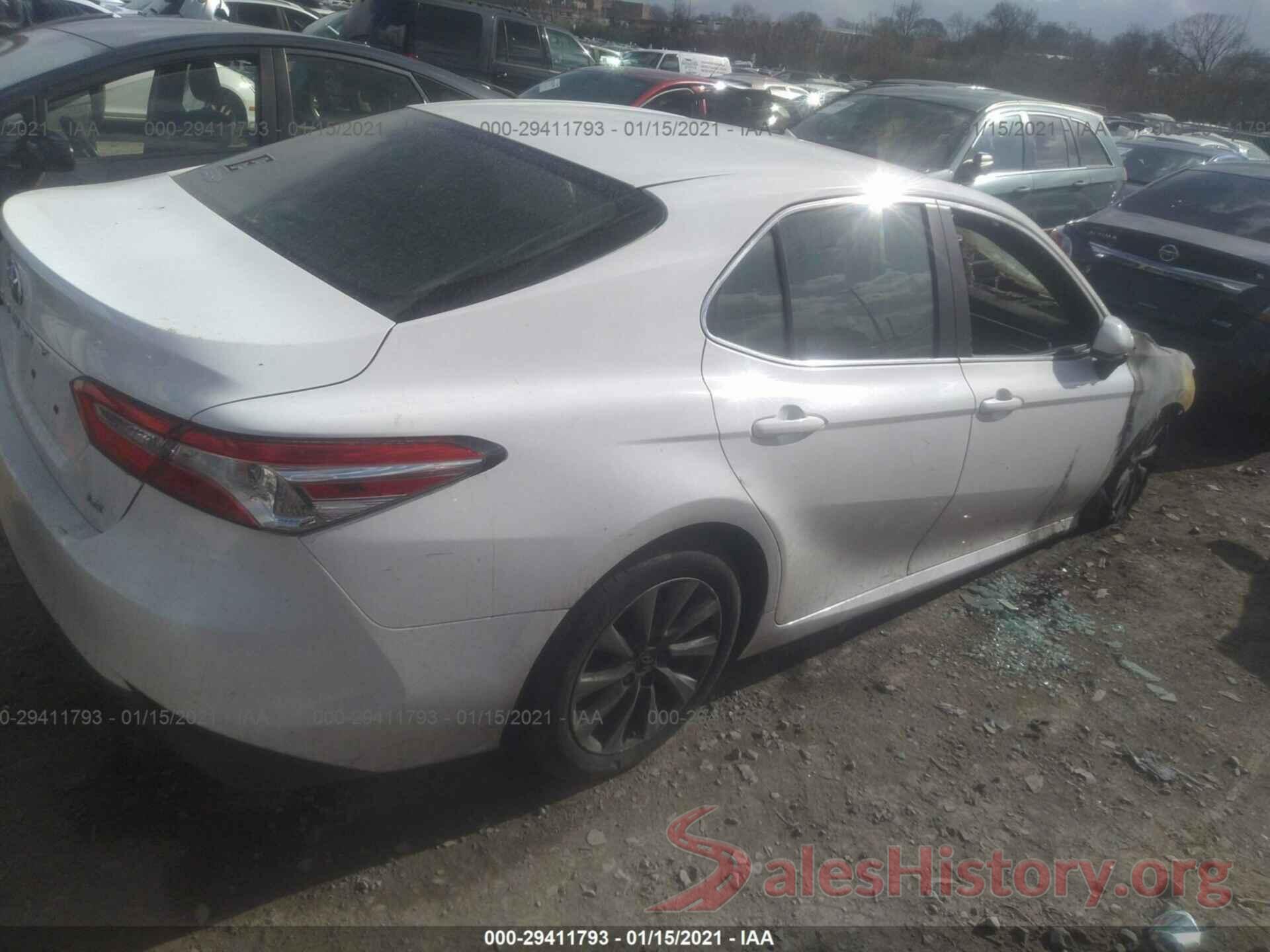 4T1B11HK4JU089143 2018 TOYOTA CAMRY